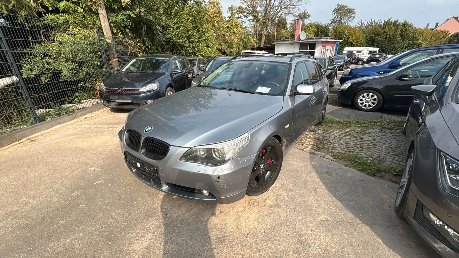 BMW 525 Baureihe 5 Touring 525i xDrive Gris - 1