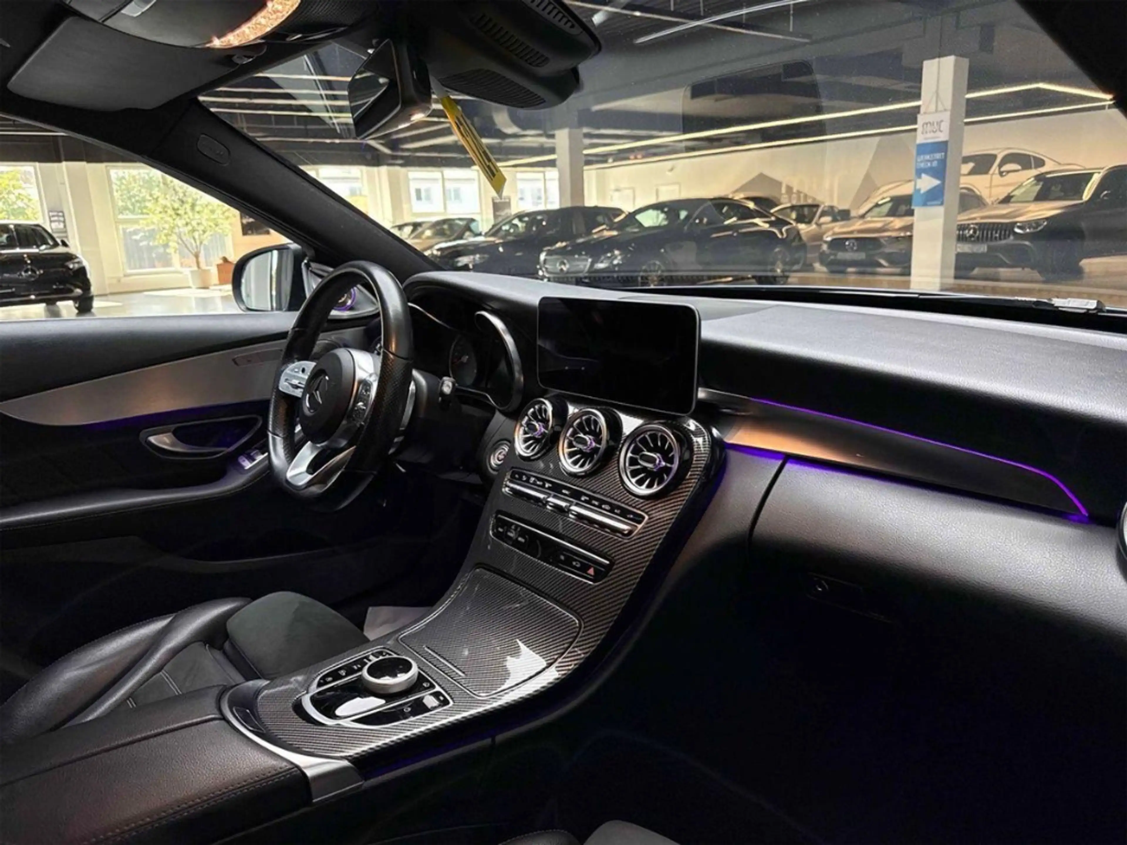 Mercedes-Benz C 300 d 4Matic AMG Pano Ambiente MultiBeam MULTIBEAM — photo 9