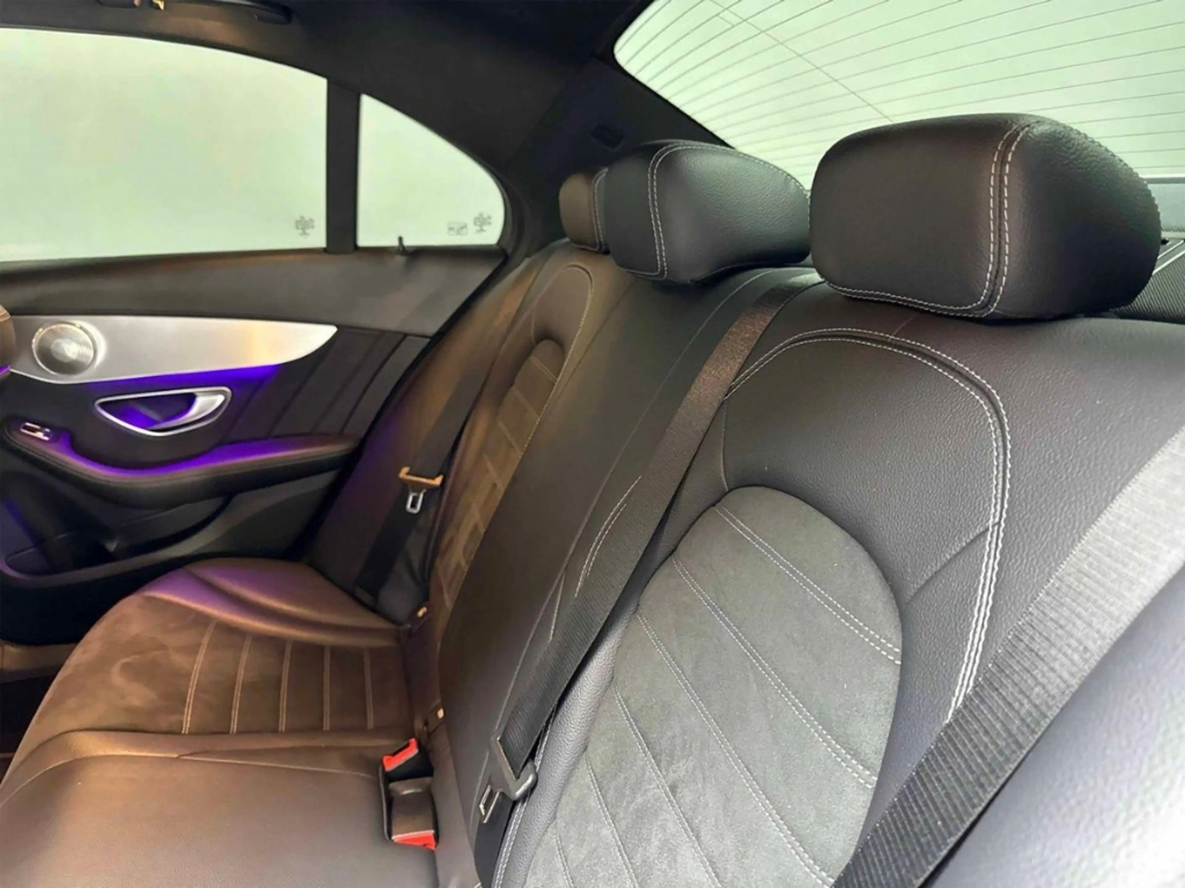 Mercedes-Benz C 300 d 4Matic AMG Pano Ambiente MultiBeam MULTIBEAM — photo 13