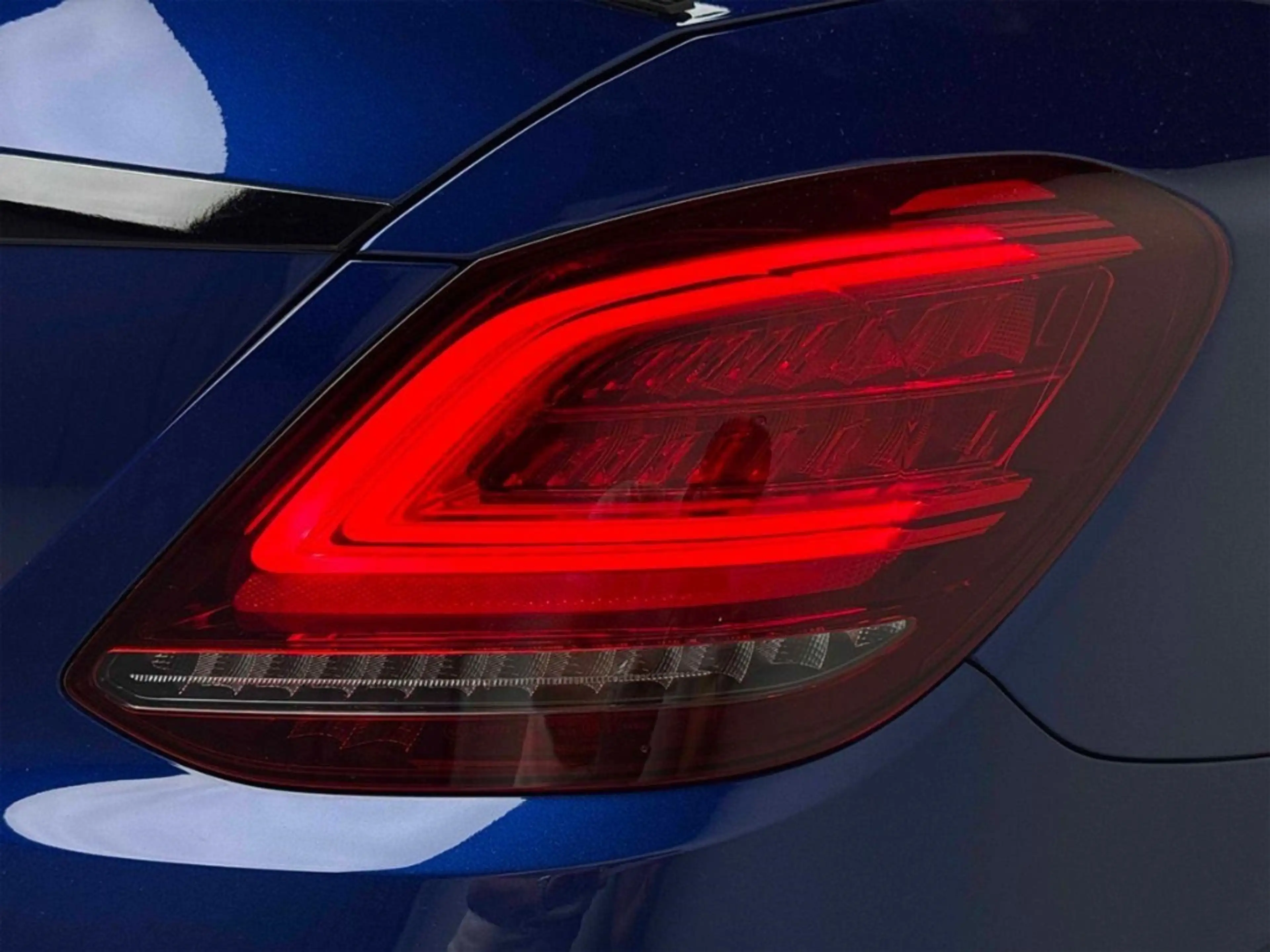 Mercedes-Benz C 300 d 4Matic AMG Pano Ambiente MultiBeam MULTIBEAM — photo 15