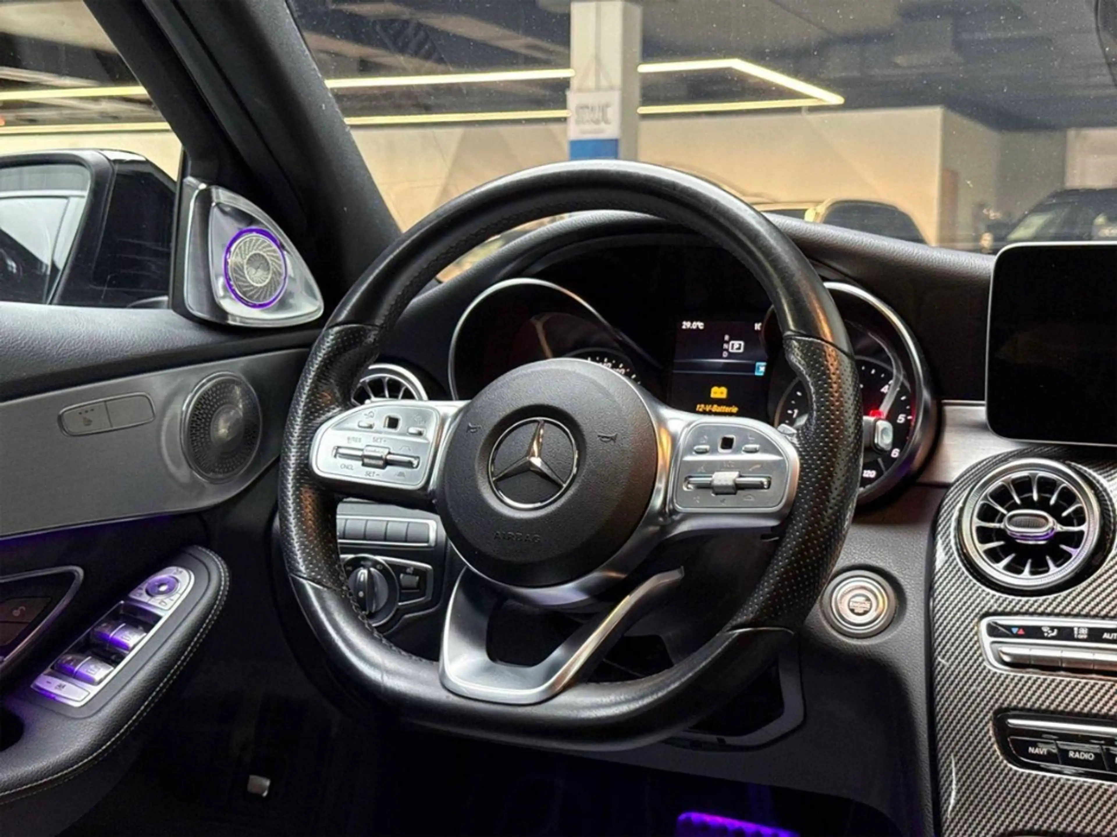 Mercedes-Benz C 300 d 4Matic AMG Pano Ambiente MultiBeam MULTIBEAM — photo 8