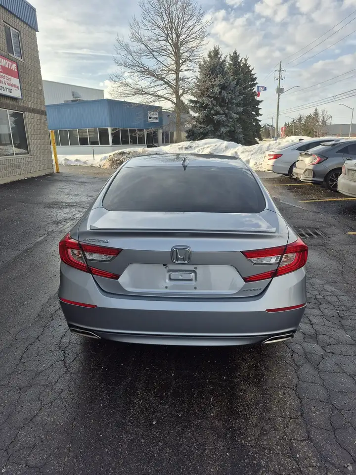 Honda Accord снимка Honda Accord