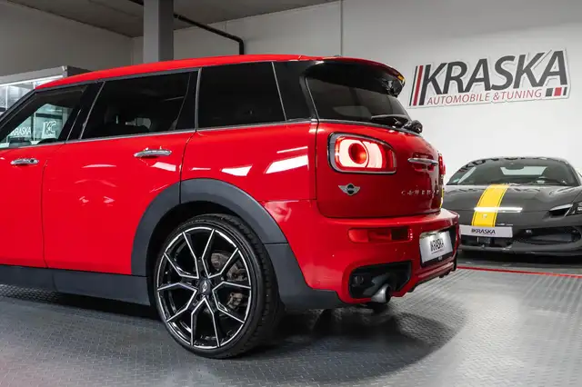 Mini Hatch view 13