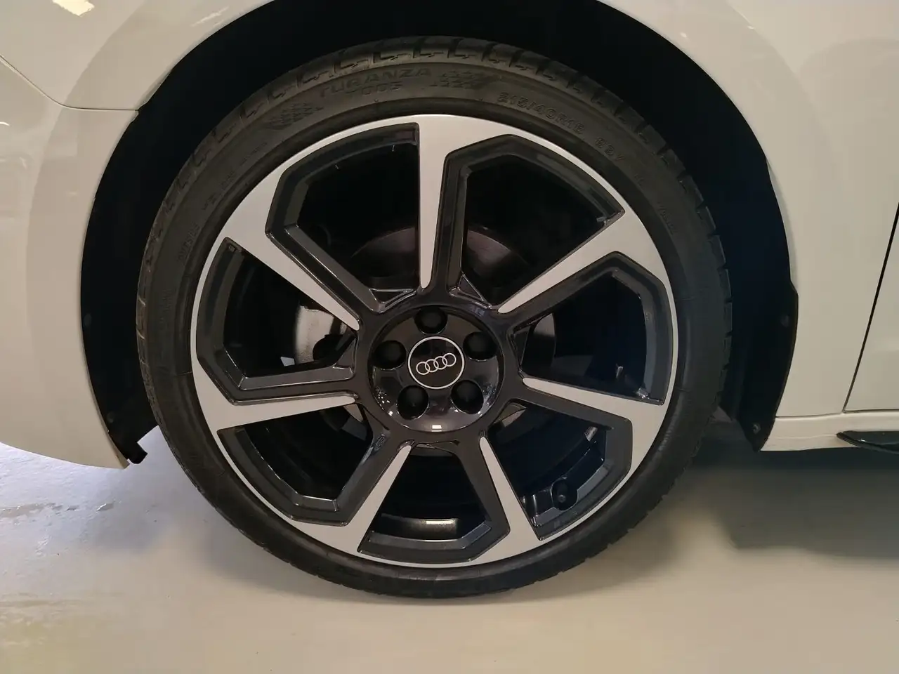 Audi A1 SPB 30 TFSI S tronic Identity Black, миниатюра 5
