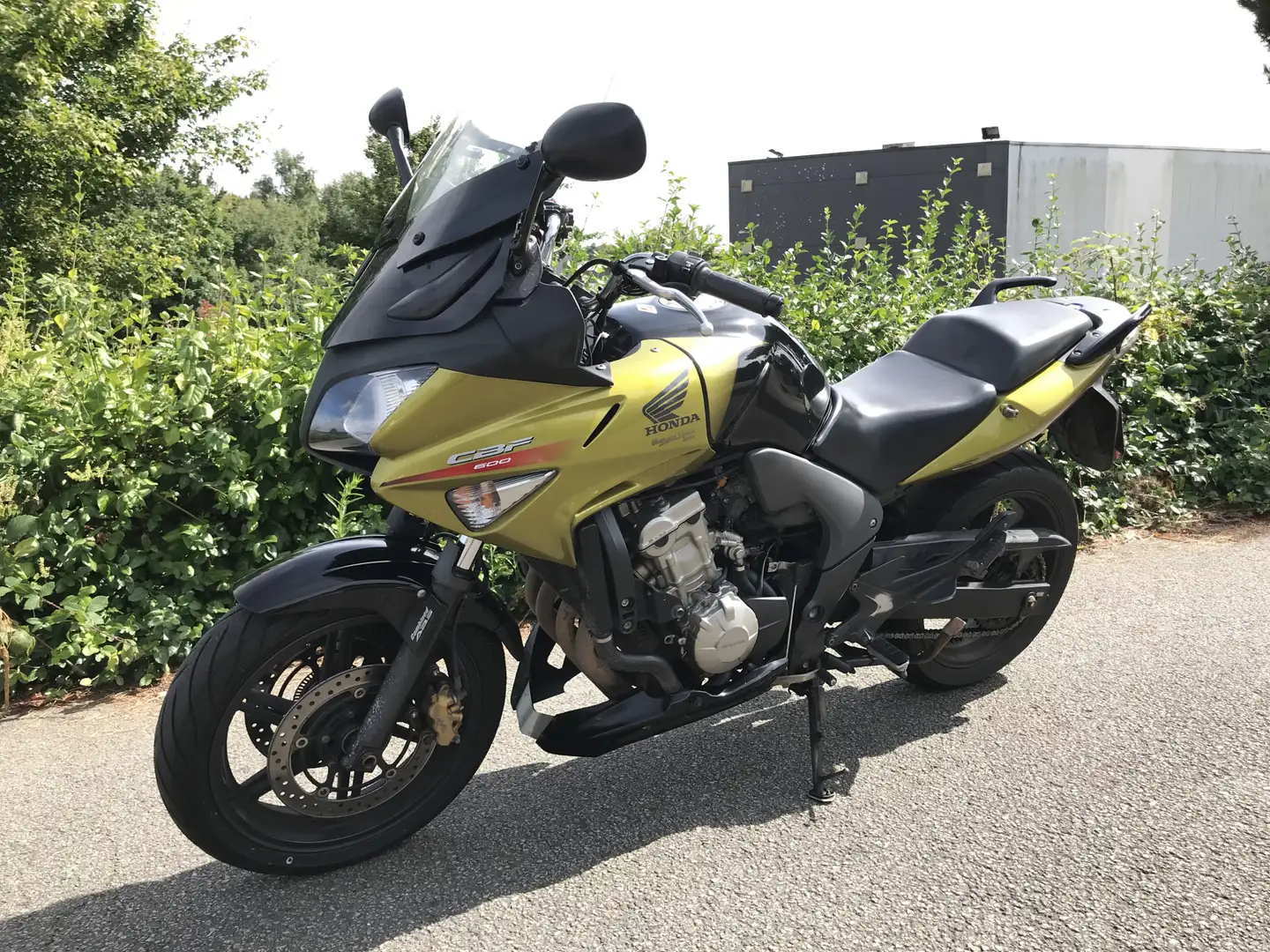 Honda CBF 600 Jaune - 2