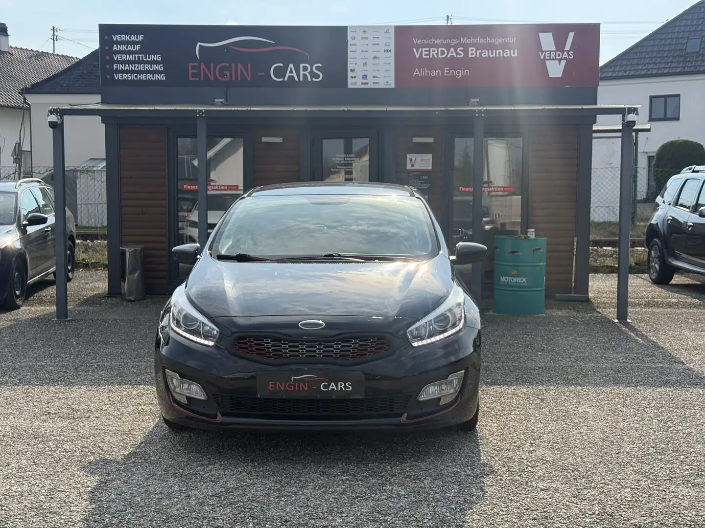 Kia ProCeed / pro_cee'd pro cee'd 1,4 MPI CVVT Cool Schwarz - 2
