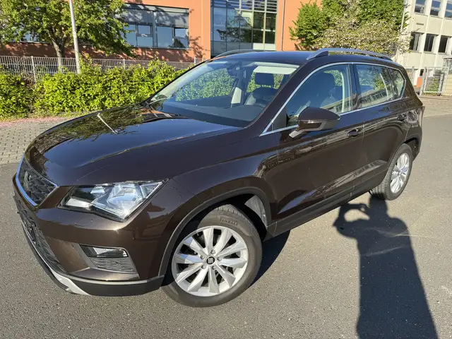 SEAT Ateca Leder Navi Klima Temp. SR+WR UNFALLFREI 1a