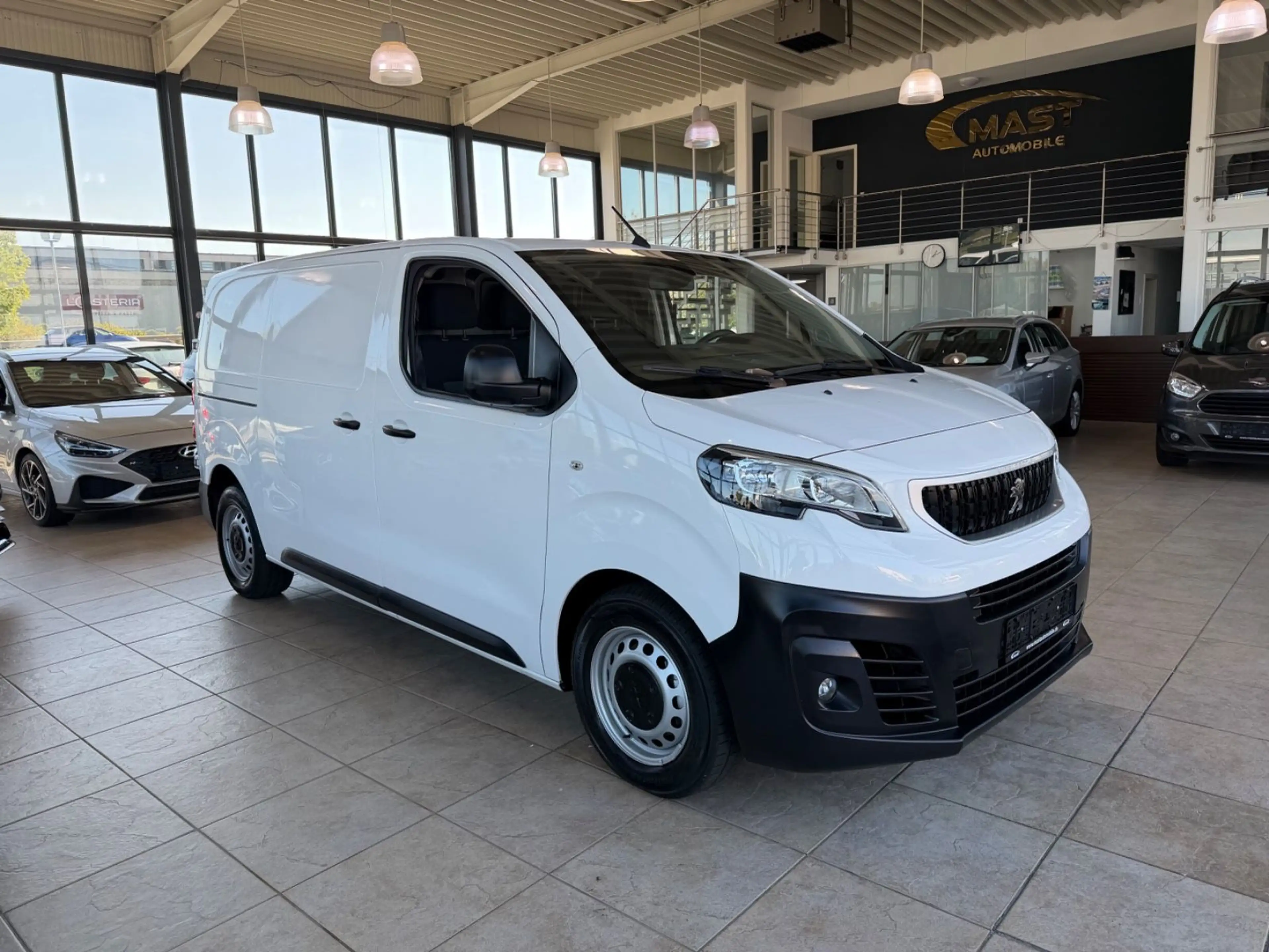 Peugeot Expert Premium L2 Isolierkastenwagen — photo 11