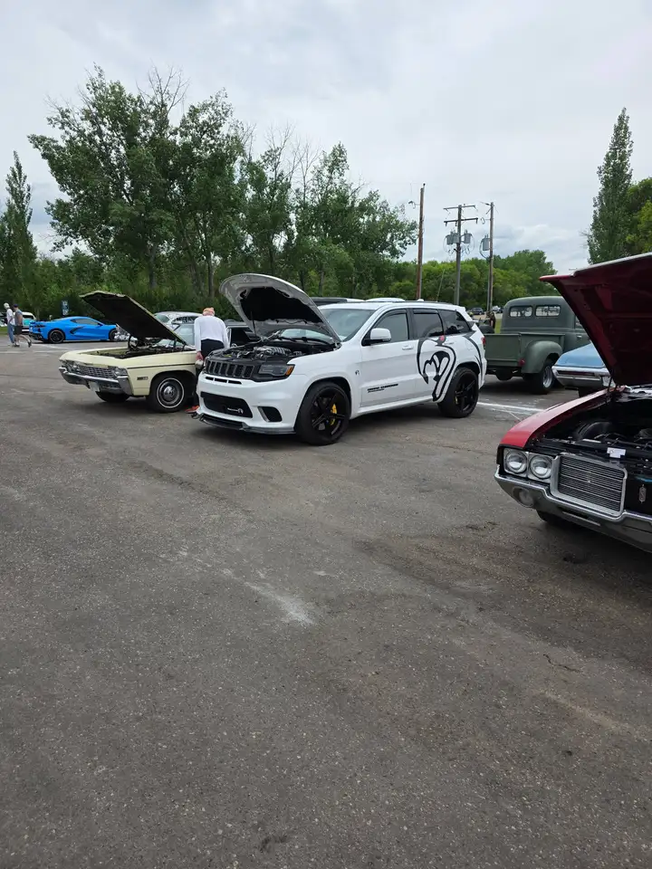 Jeep Grand Cherokee снимка Jeep Grand Cherokee