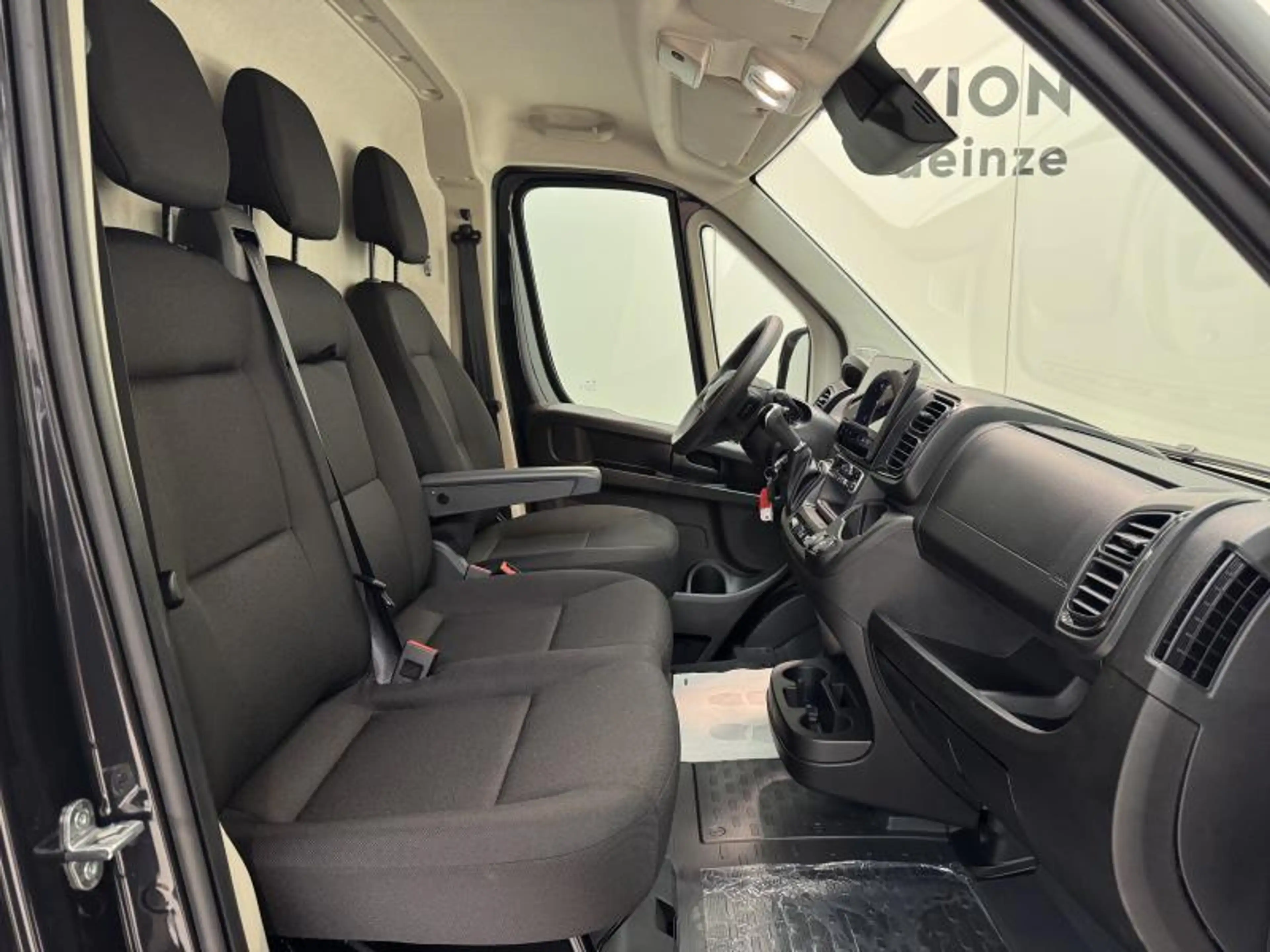 Peugeot Boxer 2.2B-HDi EAT8 180 L3H2 35 HEAVY S&S LED|GPS|360PDC — photo 2