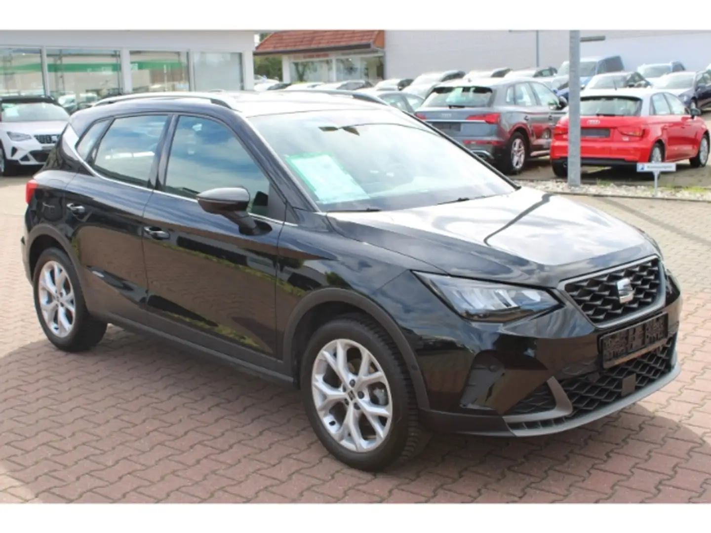 SEAT Arona FR 1.5 TSI Navi Digi. Cockpit Kamera ACC LED Apple Noir - 2