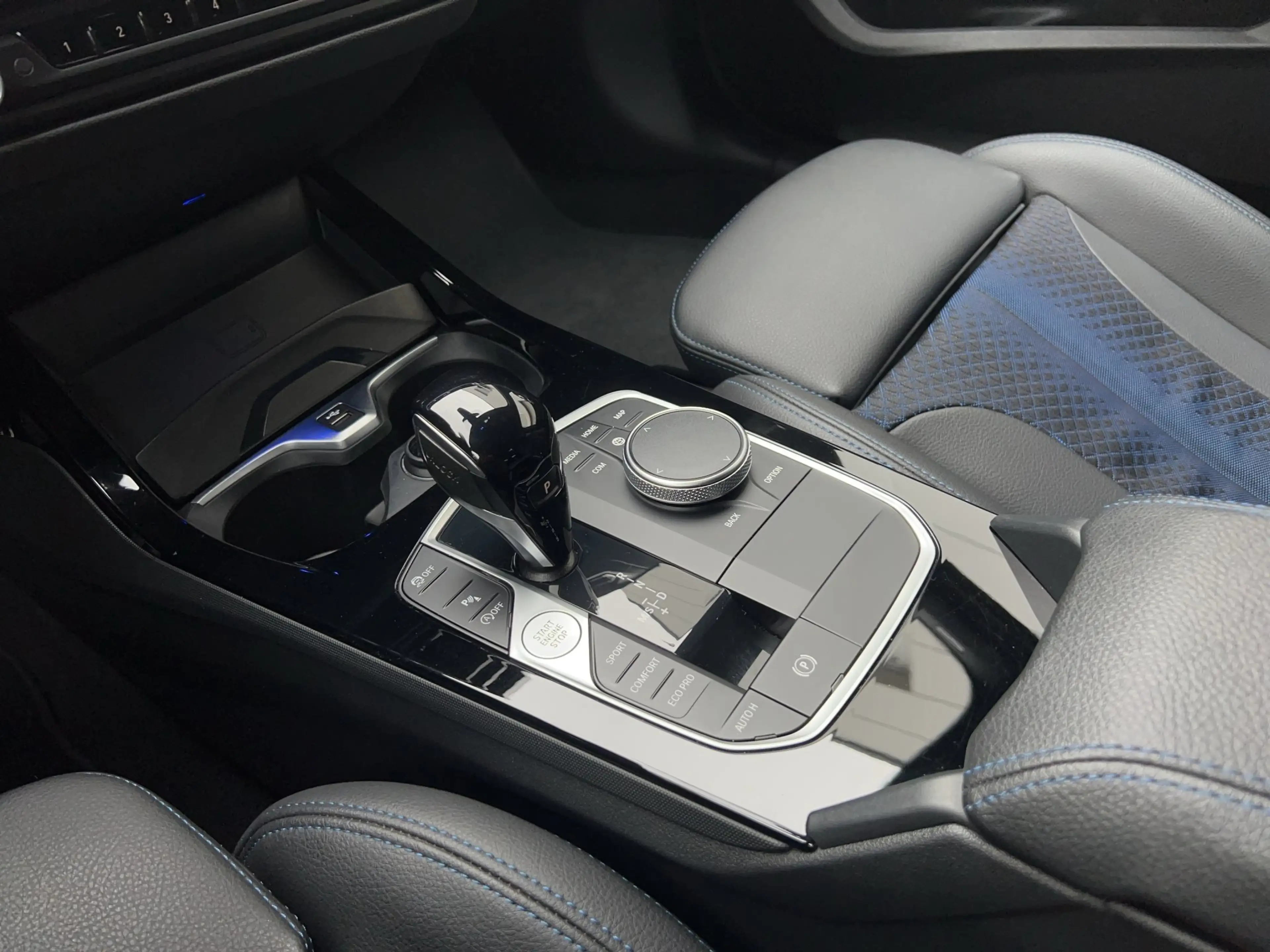 BMW 120 i M-Sport adapLED RFK HiFi Keyless — photo 9