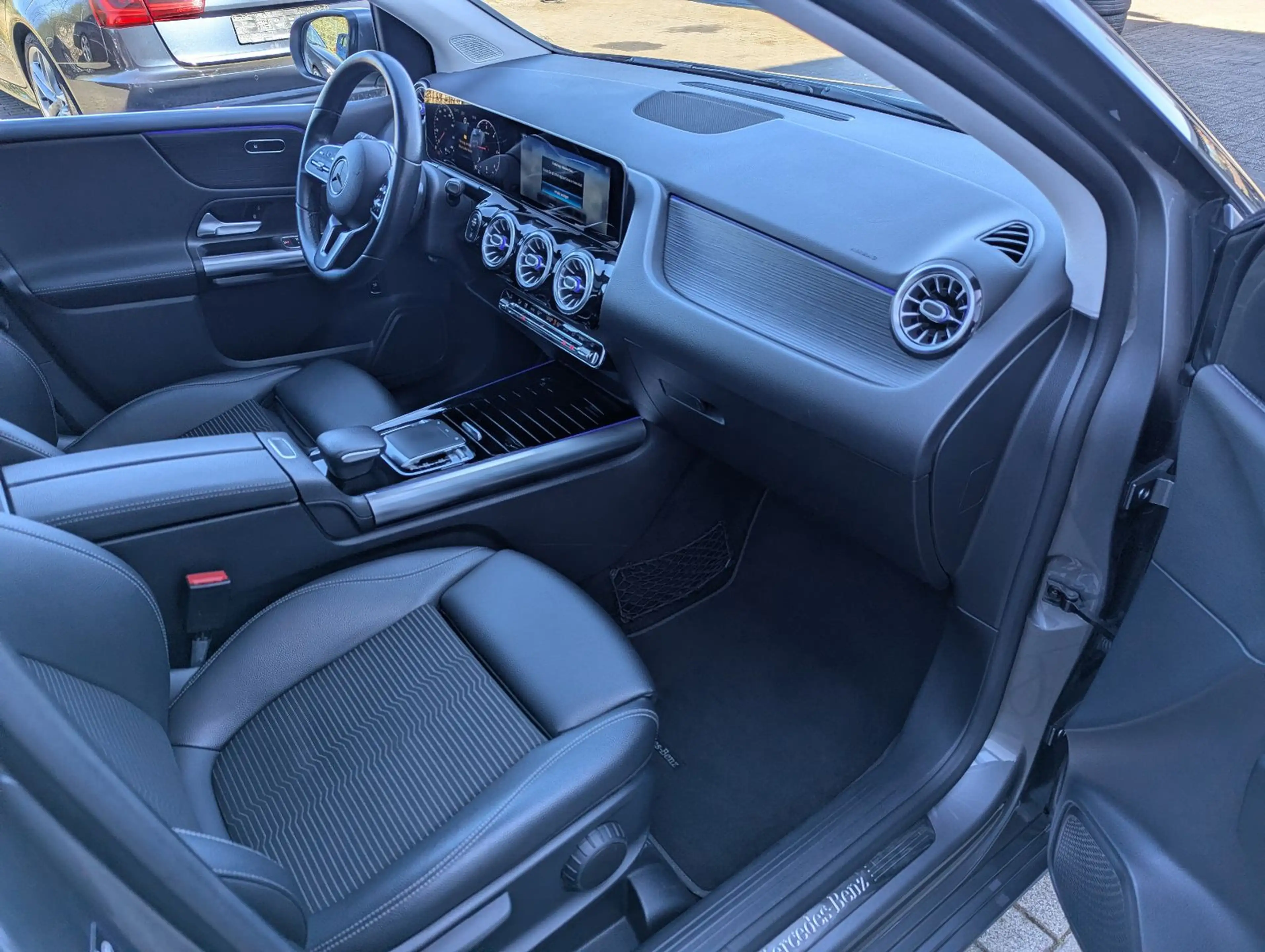 Mercedes-Benz B 220 d 8G-DCT Progressive — photo 10