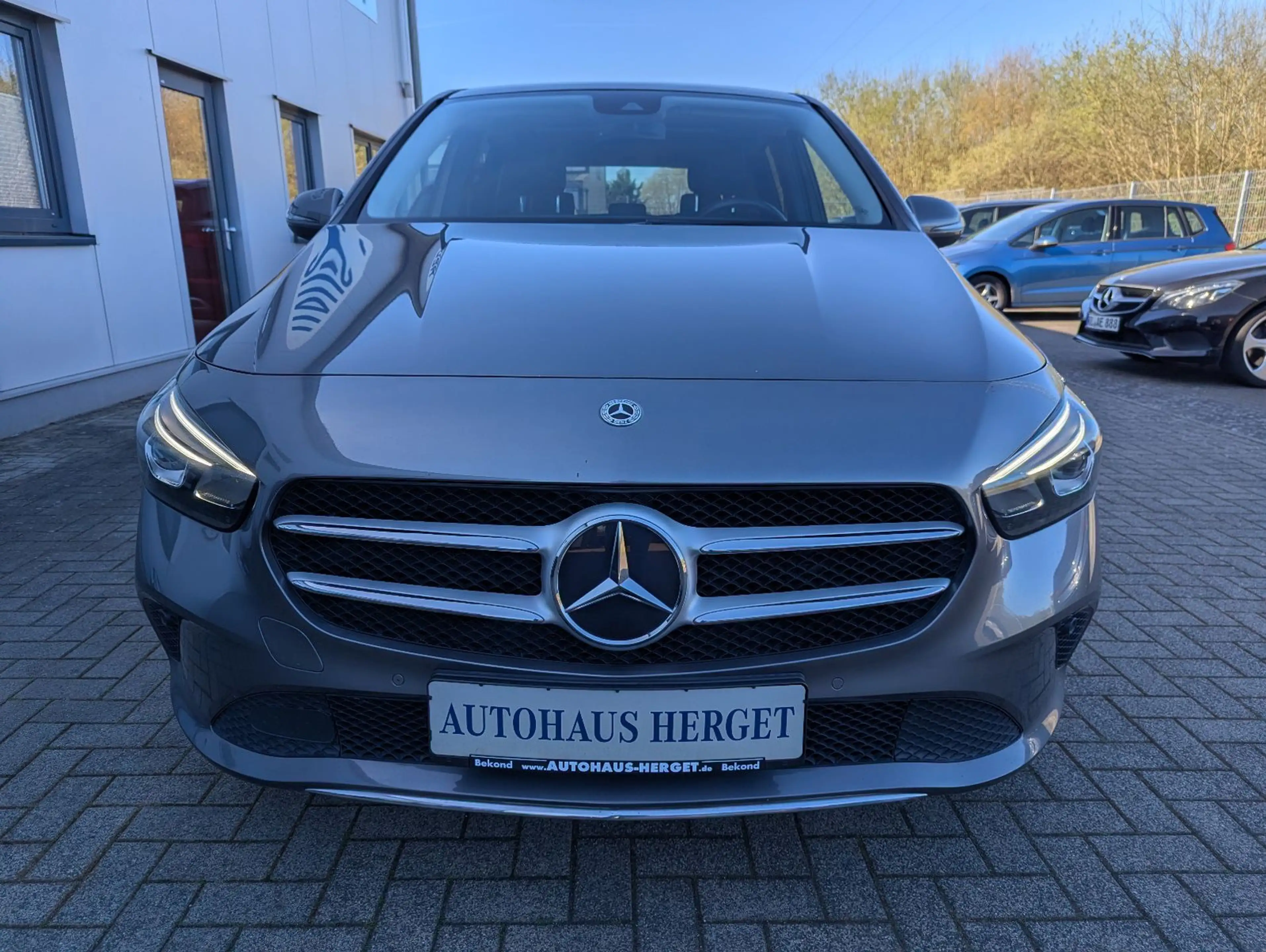 Mercedes-Benz B 220 d 8G-DCT Progressive — photo 2