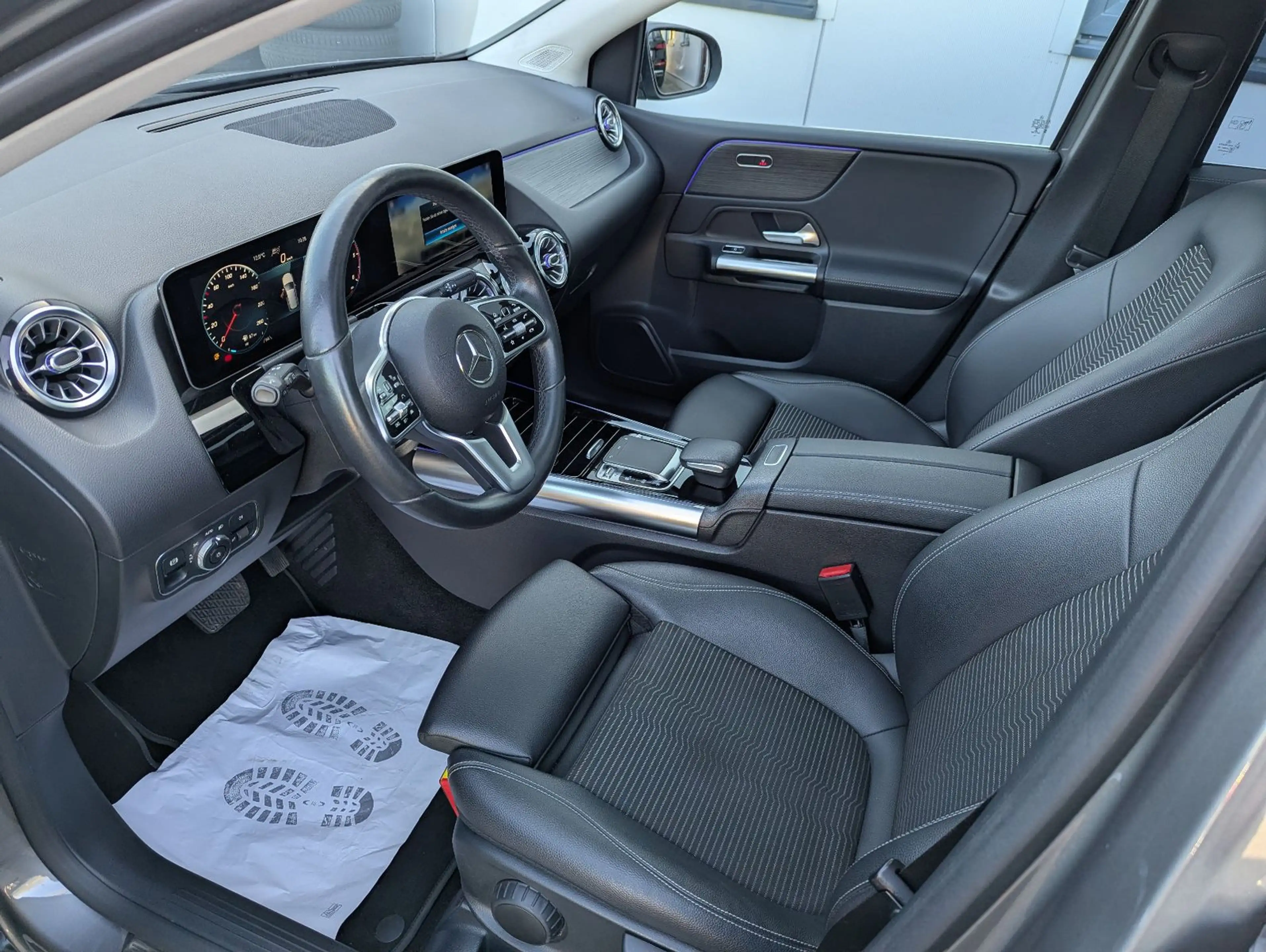 Mercedes-Benz B 220 d 8G-DCT Progressive — photo 9
