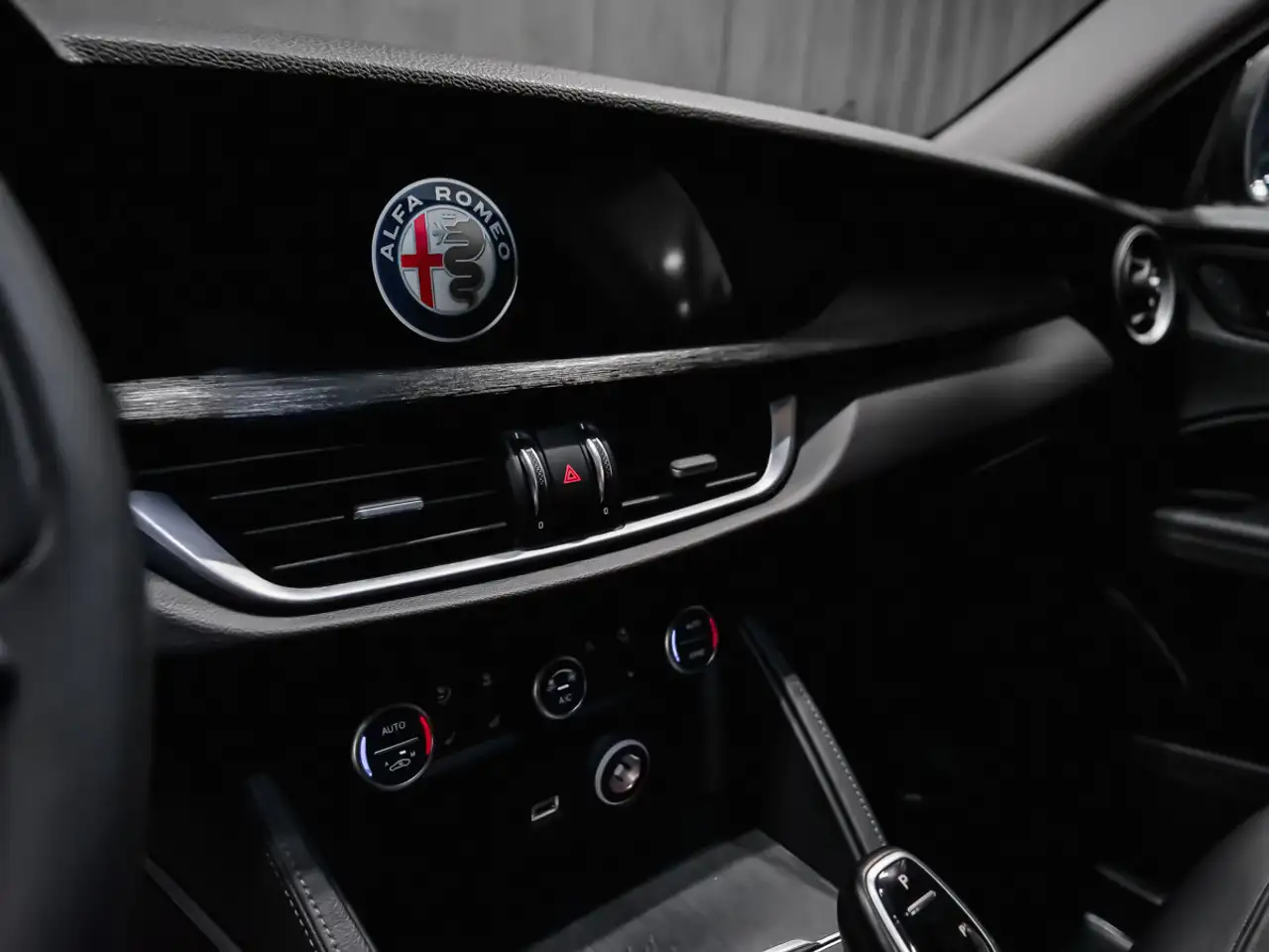 Alfa Romeo Stelvio fotografie Alfa Romeo Stelvio