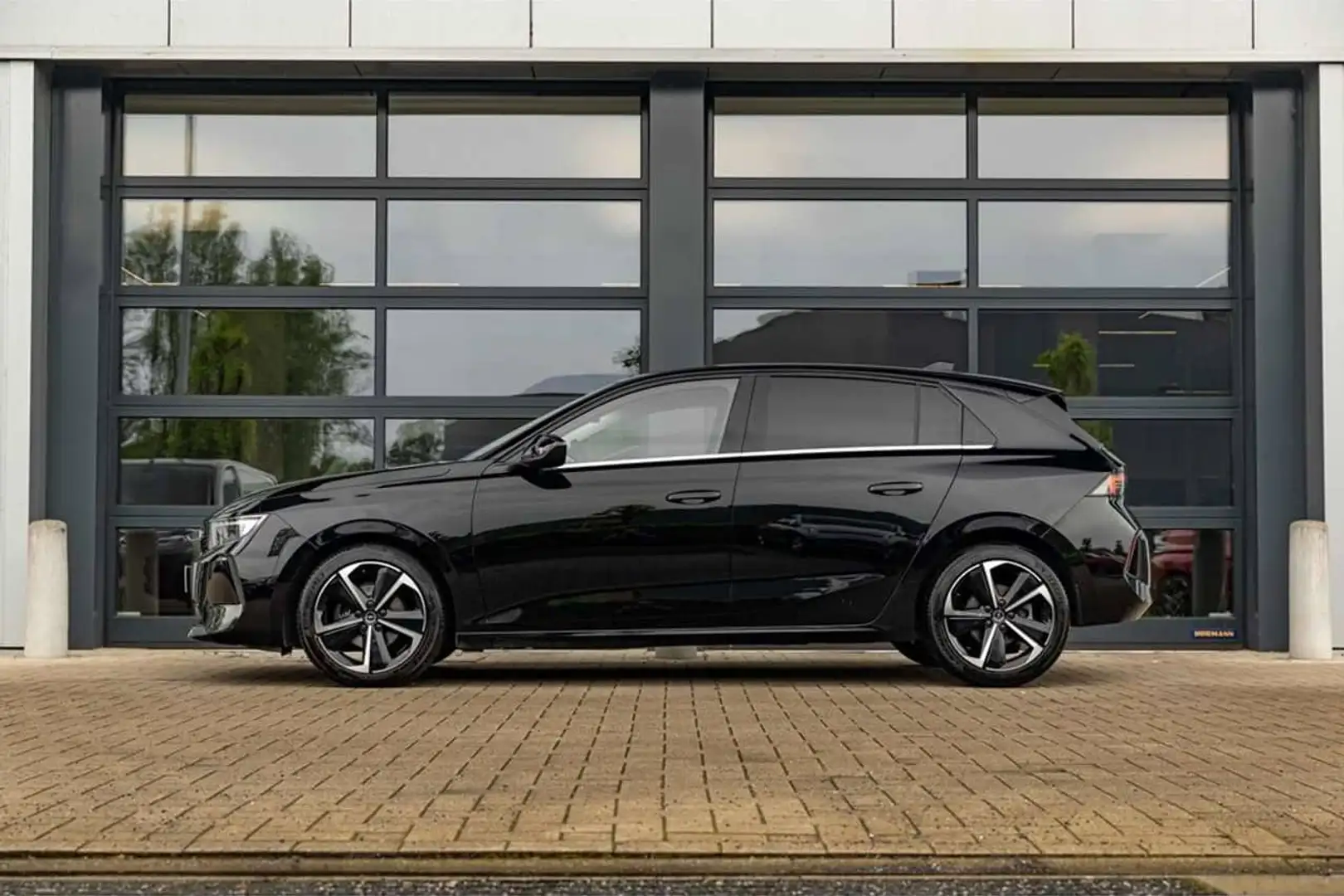 Opel Astra Automaat | Camera | Adapt. Cruisctrl. | Auto. A... Noir - 2