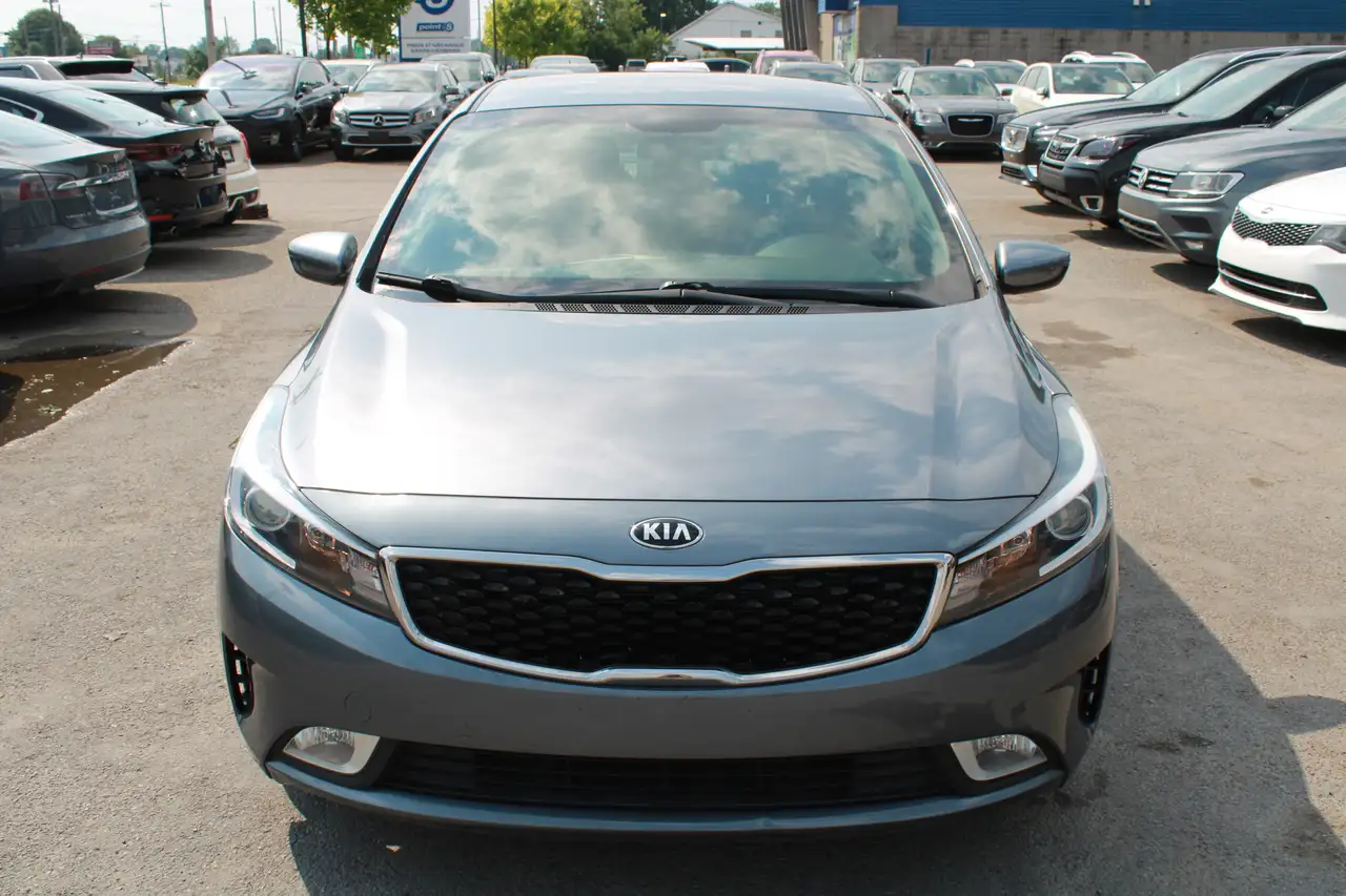 Kia Forte снимка Kia Forte