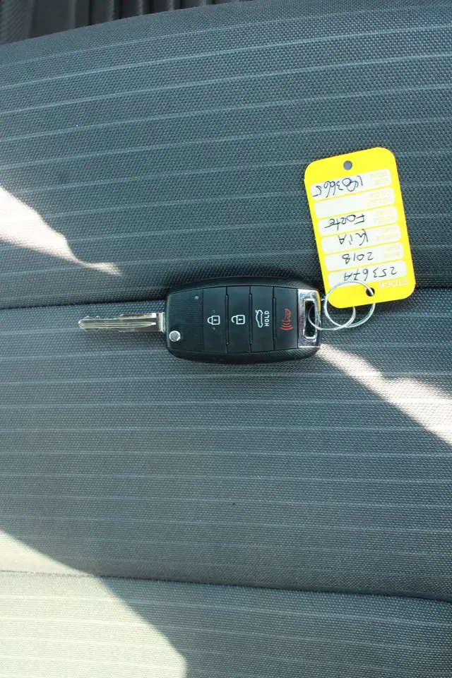 Kia Forte снимка Kia Forte