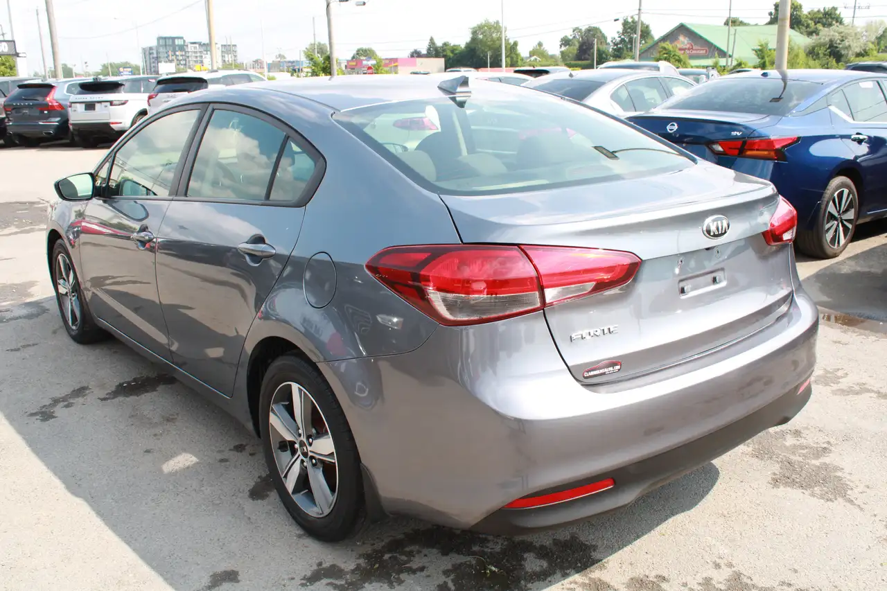 Kia Forte снимка Kia Forte