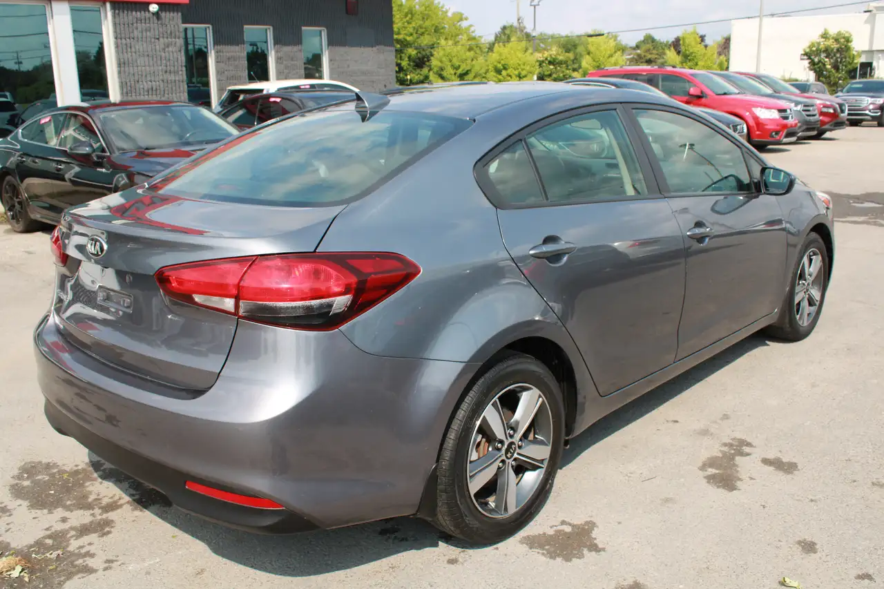 Kia Forte снимка Kia Forte