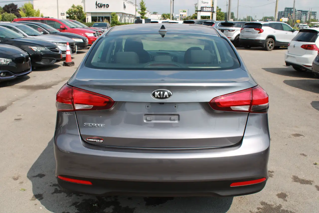 Kia Forte снимка Kia Forte
