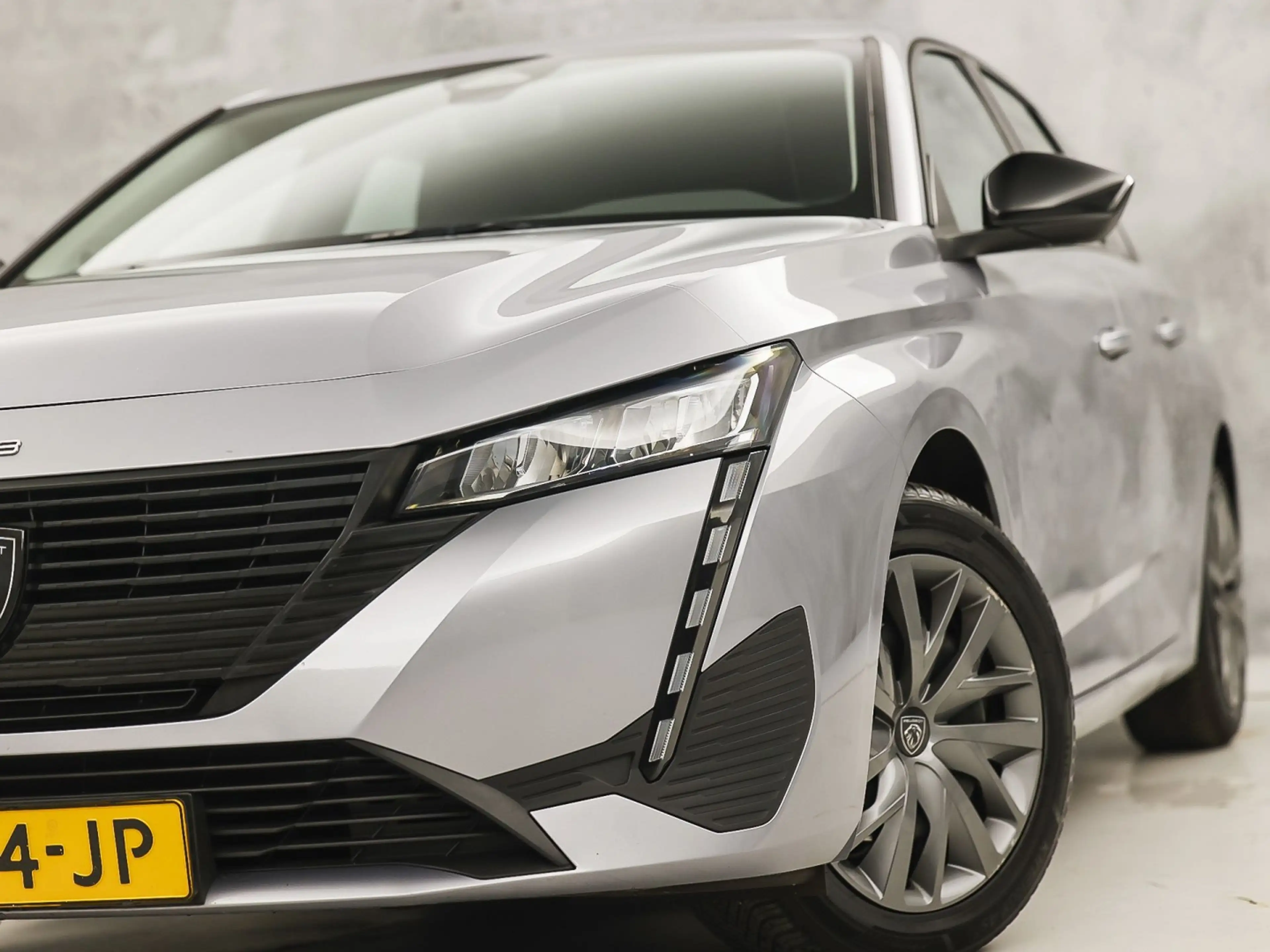 Peugeot 308 SW 1.2 PureTech Active Sport (VIRTUAL COCKPIT, APP — photo 11