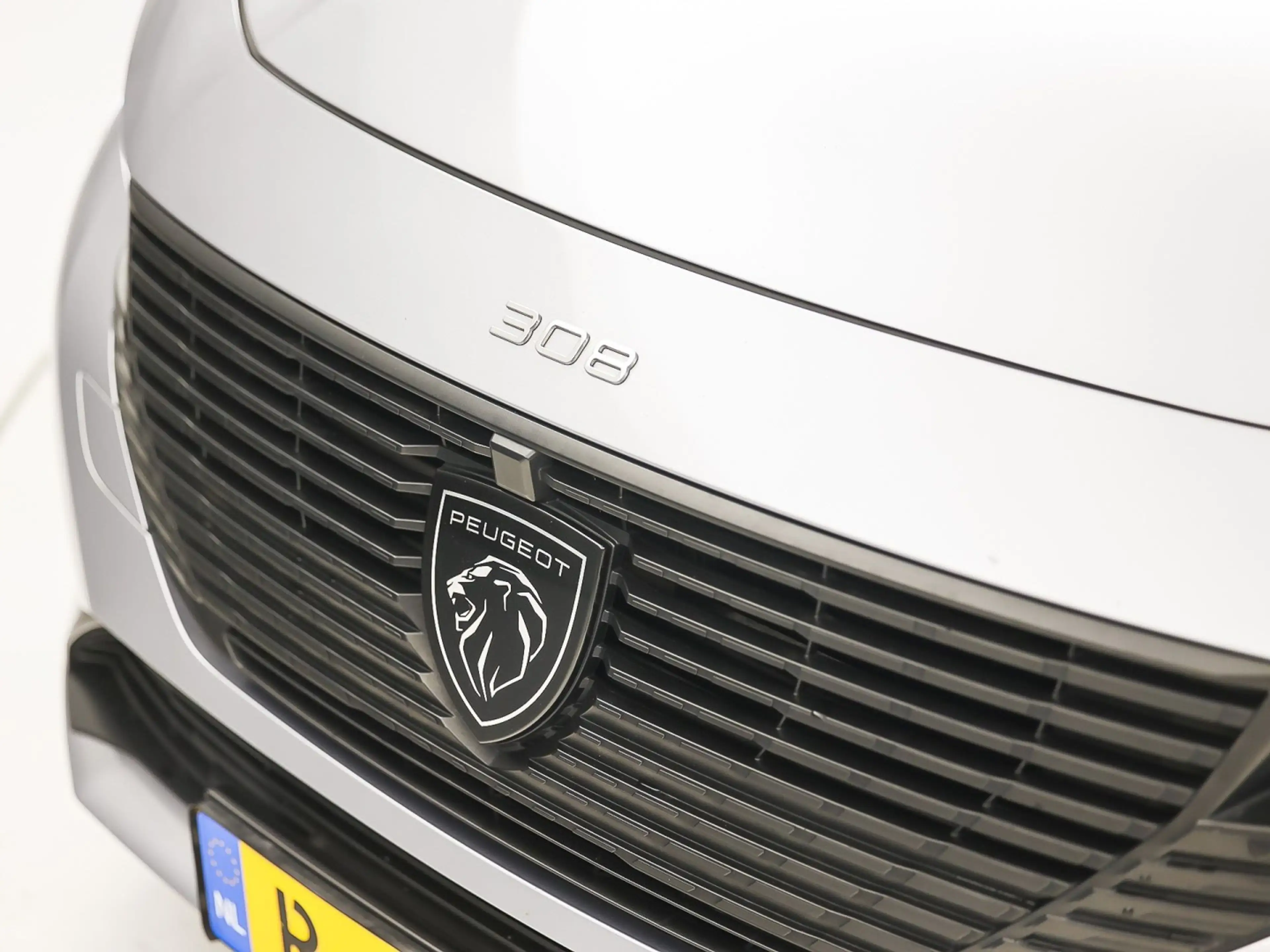 Peugeot 308 SW 1.2 PureTech Active Sport (VIRTUAL COCKPIT, APP — photo 16