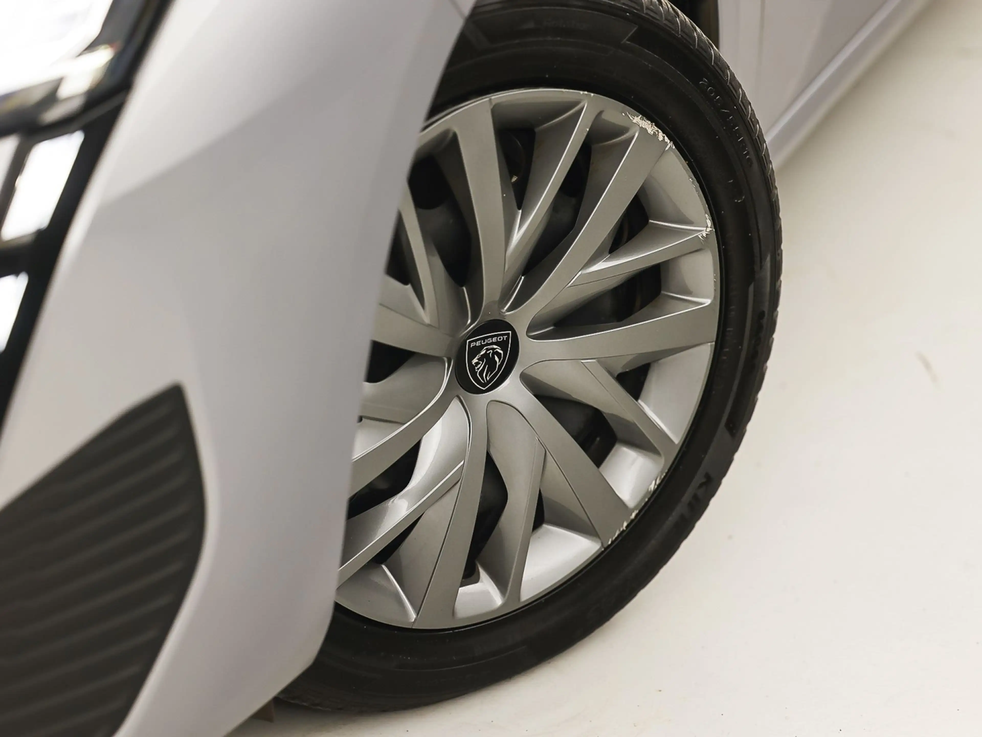 Peugeot 308 SW 1.2 PureTech Active Sport (VIRTUAL COCKPIT, APP — photo 17