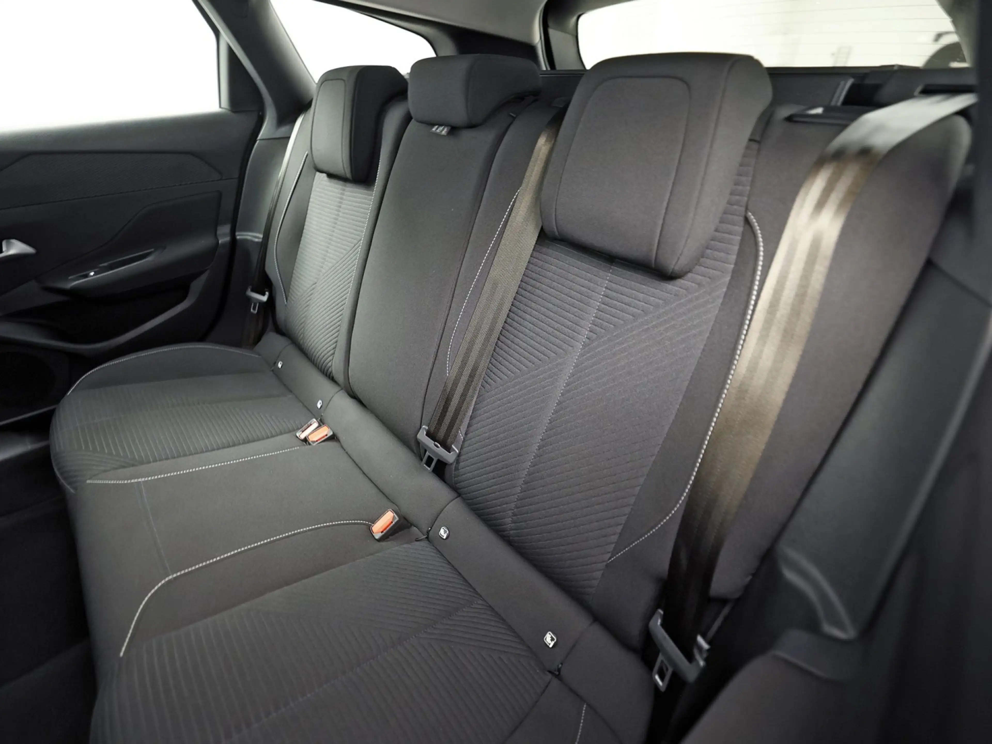 Peugeot 308 SW 1.2 PureTech Active Sport (VIRTUAL COCKPIT, APP — photo 15