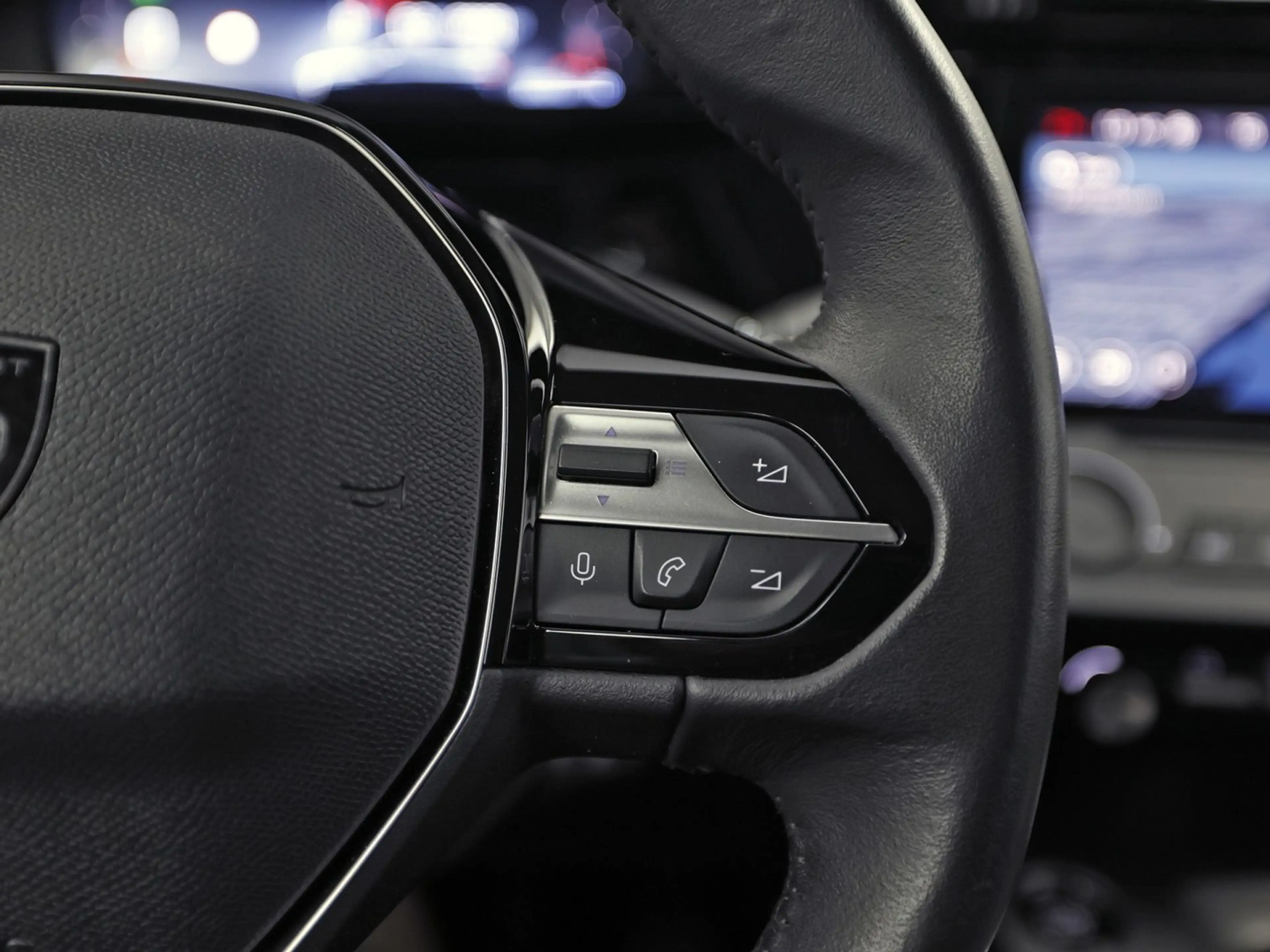 Peugeot 308 SW 1.2 PureTech Active Sport (VIRTUAL COCKPIT, APP — photo 20