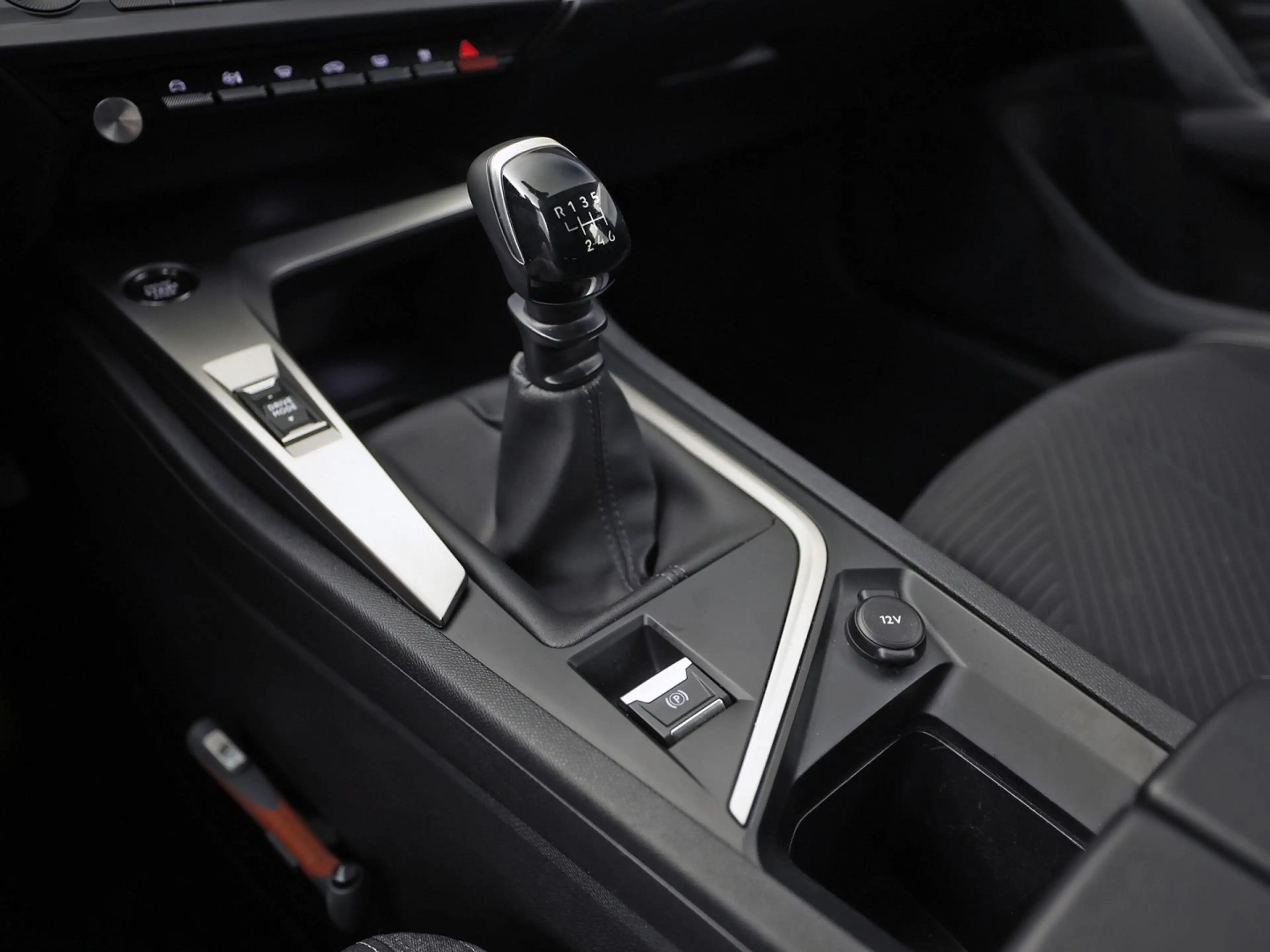 Peugeot 308 SW 1.2 PureTech Active Sport (VIRTUAL COCKPIT, APP — photo 10