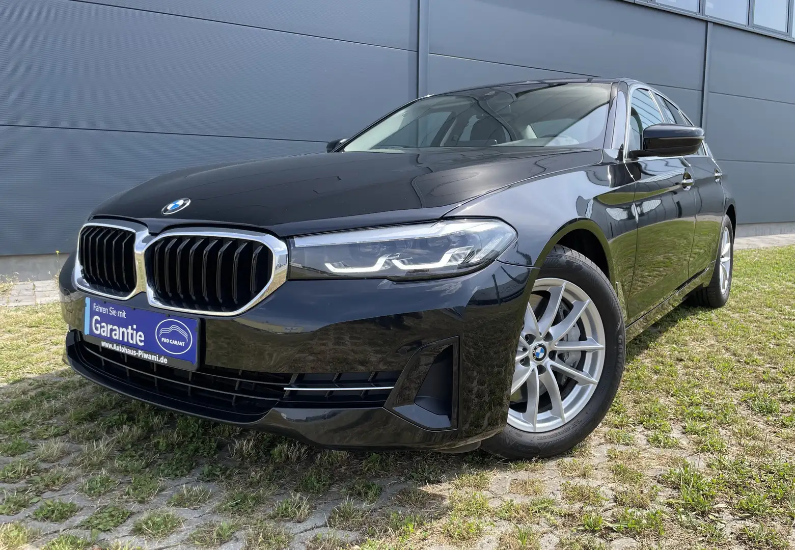 BMW 530 530 d Mild-Hybrid 3.0 G5L NAVI Live Cockpit Prof. Schwarz - 2
