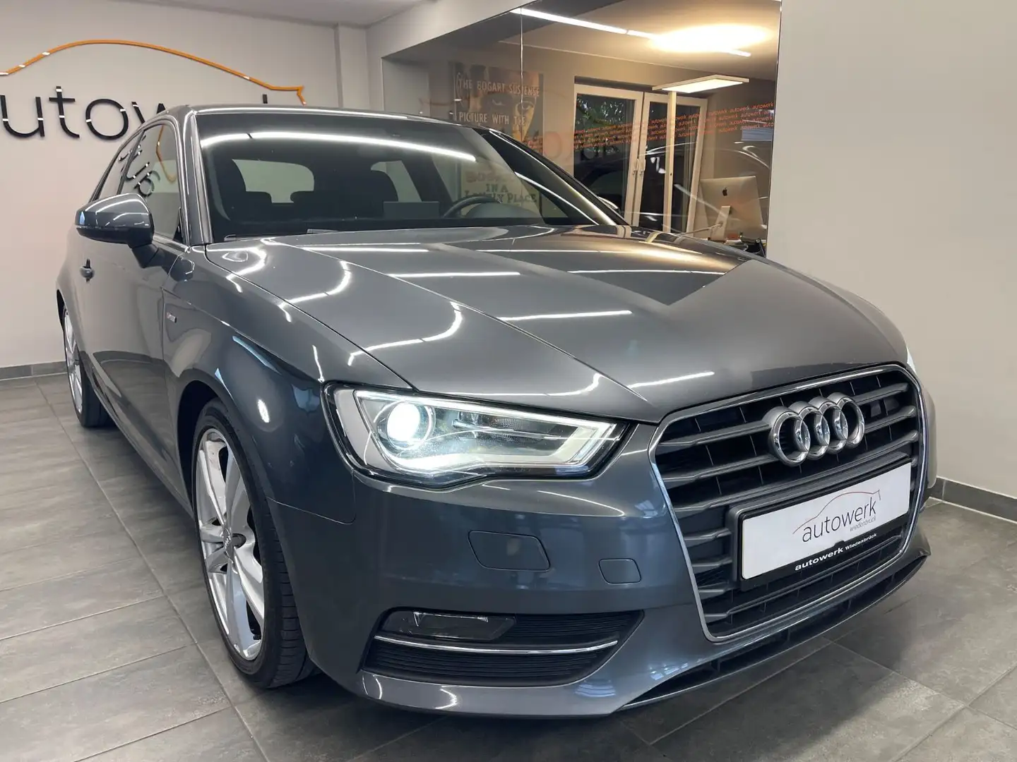 Audi A3 2.0 TDI*SLine/Navi/DAB/Leder/Klimaaut./TÜVNEU Grigio - 1