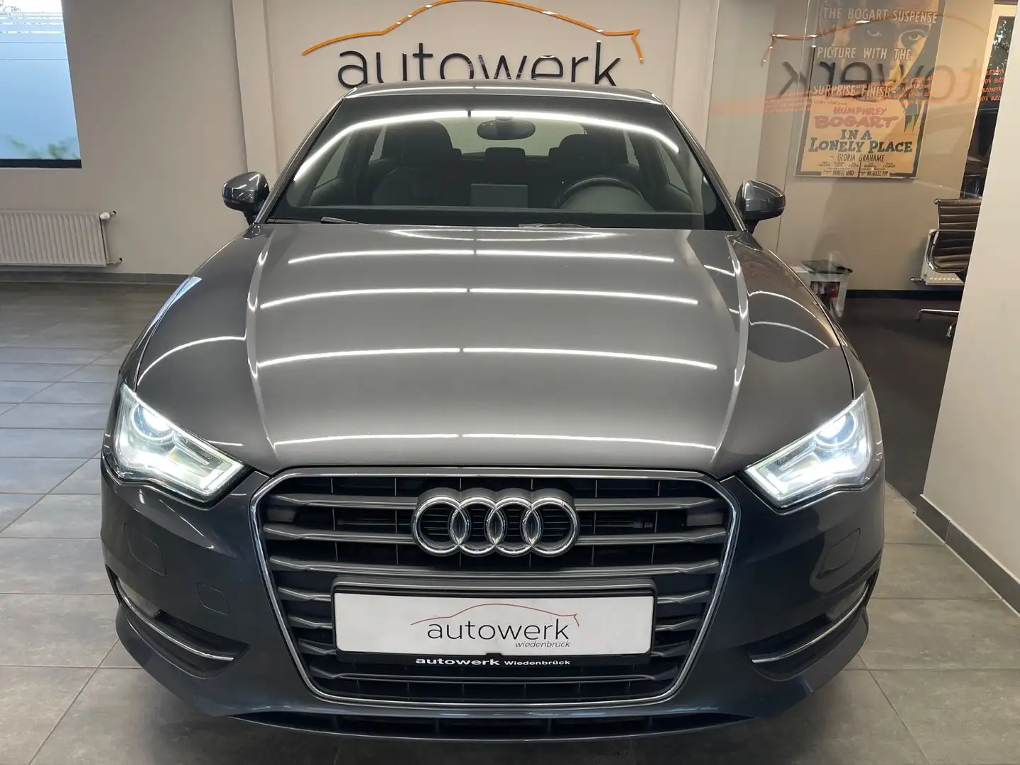 Audi A3 2.0 TDI*SLine/Navi/DAB/Leder/Klimaaut./TÜVNEU Grigio - 2