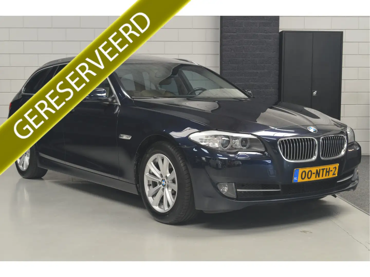 BMW 523 5-serie Touring 523i High Executive // NAVI // LED Blauw - 1