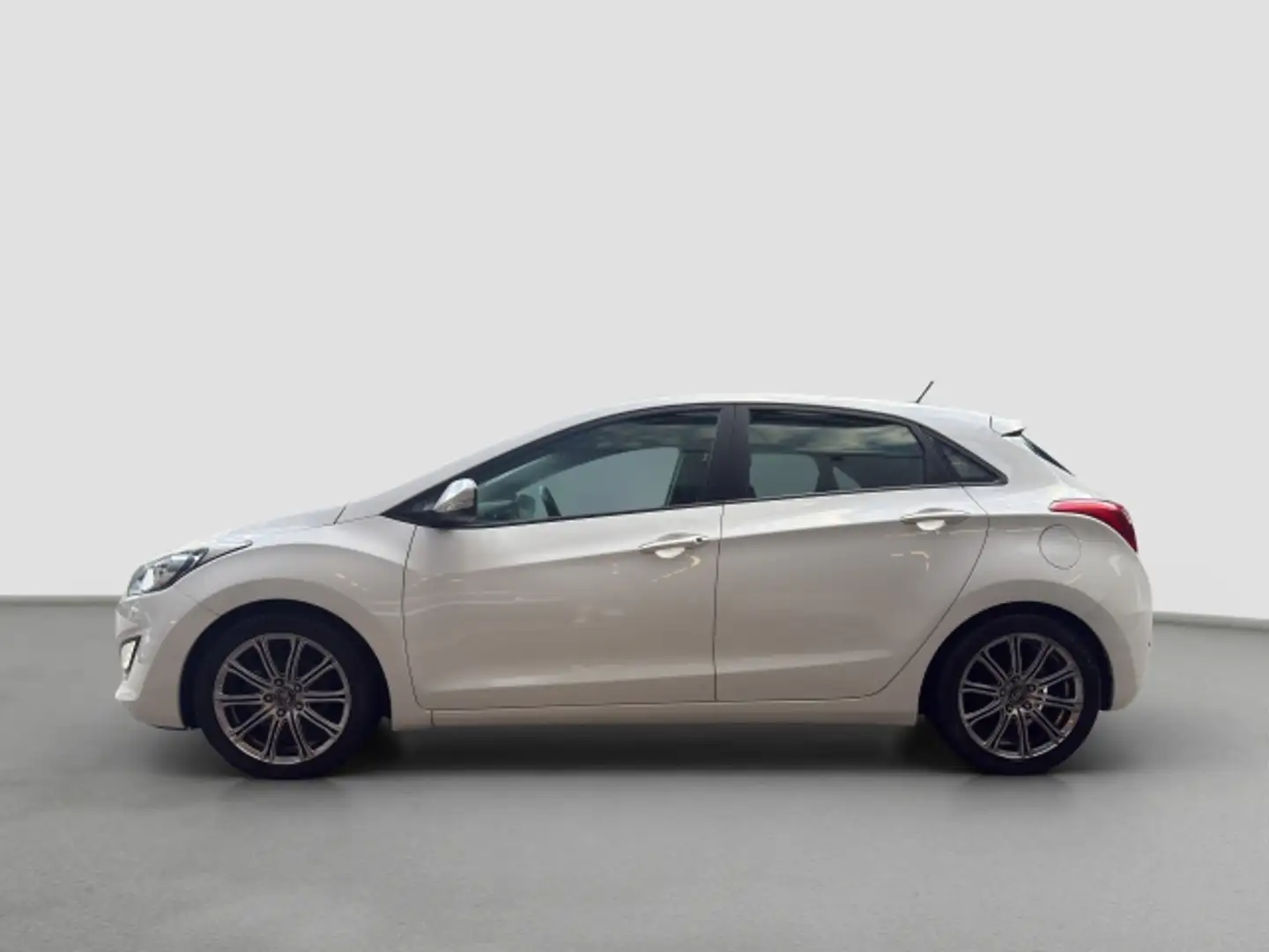 Hyundai i30 Hyundai i30 GDi Europa Plus 1,6 Weiß - 1