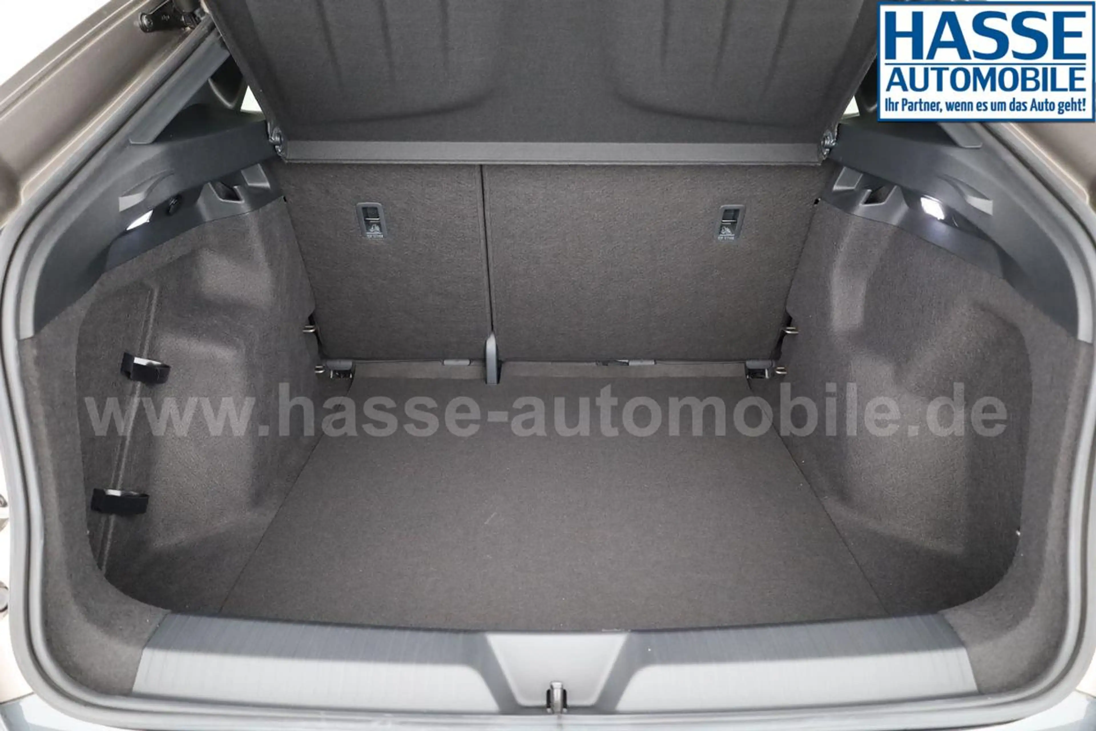 CUPRA Tavascan 210 kW Endurance Endurance, AHK, Navi, Wärmepum... — photo 11