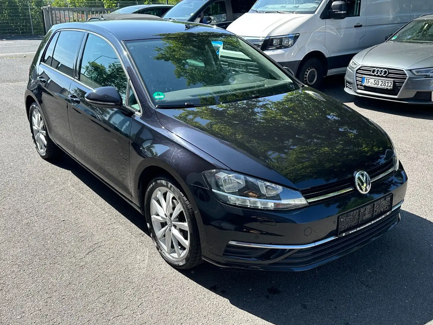 Volkswagen Golf VII Lim. IQ.DRIVE~FACELIFT~APPLE~RFK Schwarz - 1