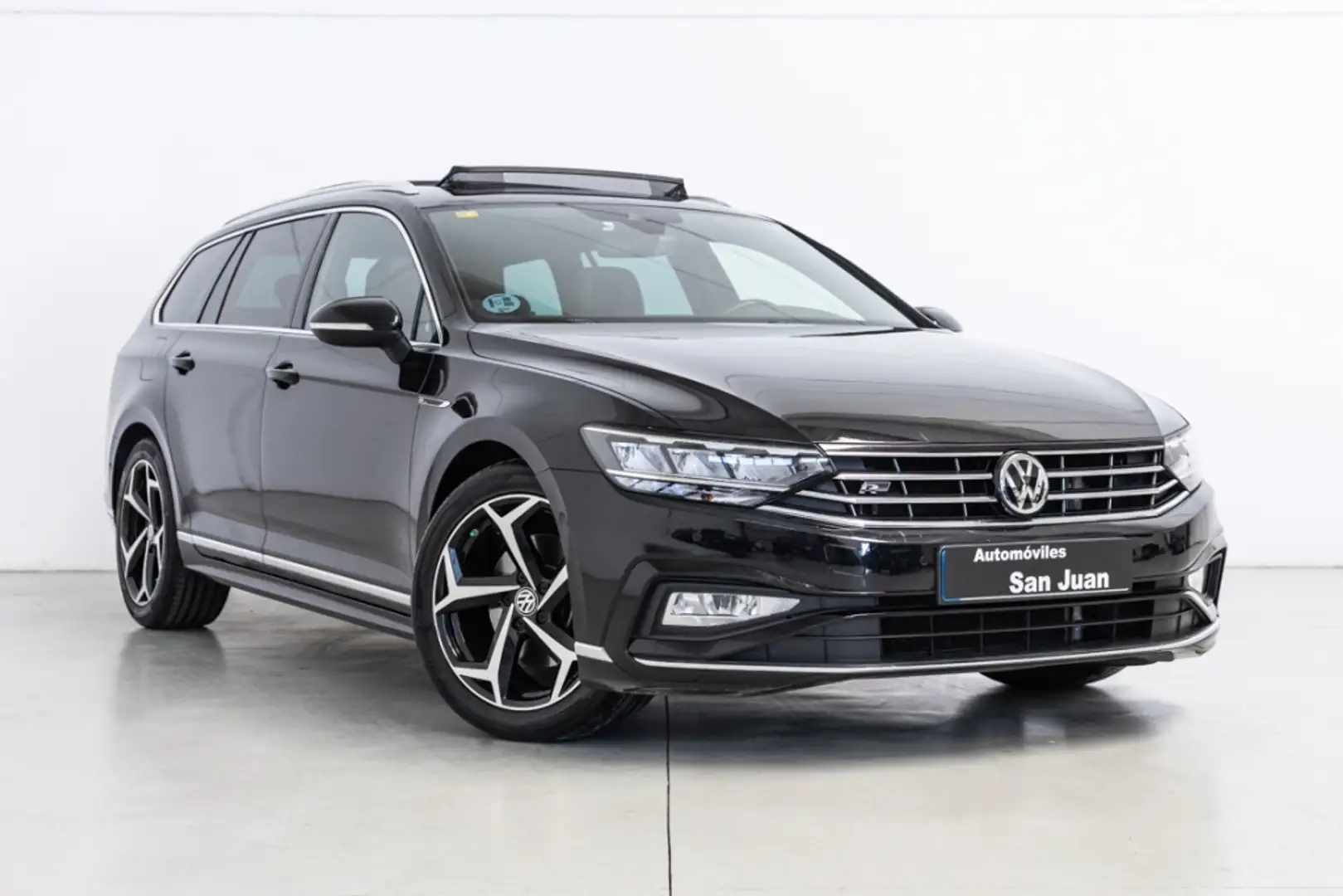Volkswagen Passat Variant 2.0TDI EVO R-Line 110kW Negro - 1