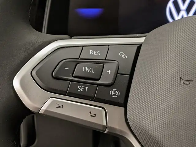 Volkswagen Polo view 8