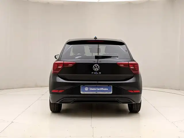 Volkswagen Polo view 5