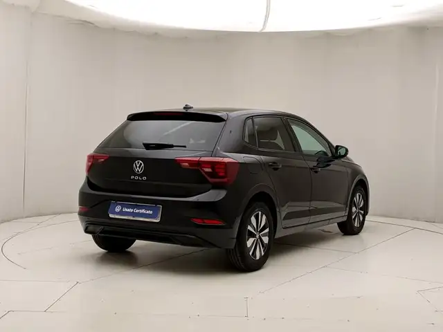 Volkswagen Polo view 4
