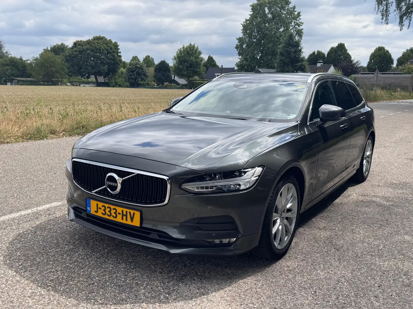 Volvo V90 2.0 T6 AWD 310 pk benzine Grijs - 1