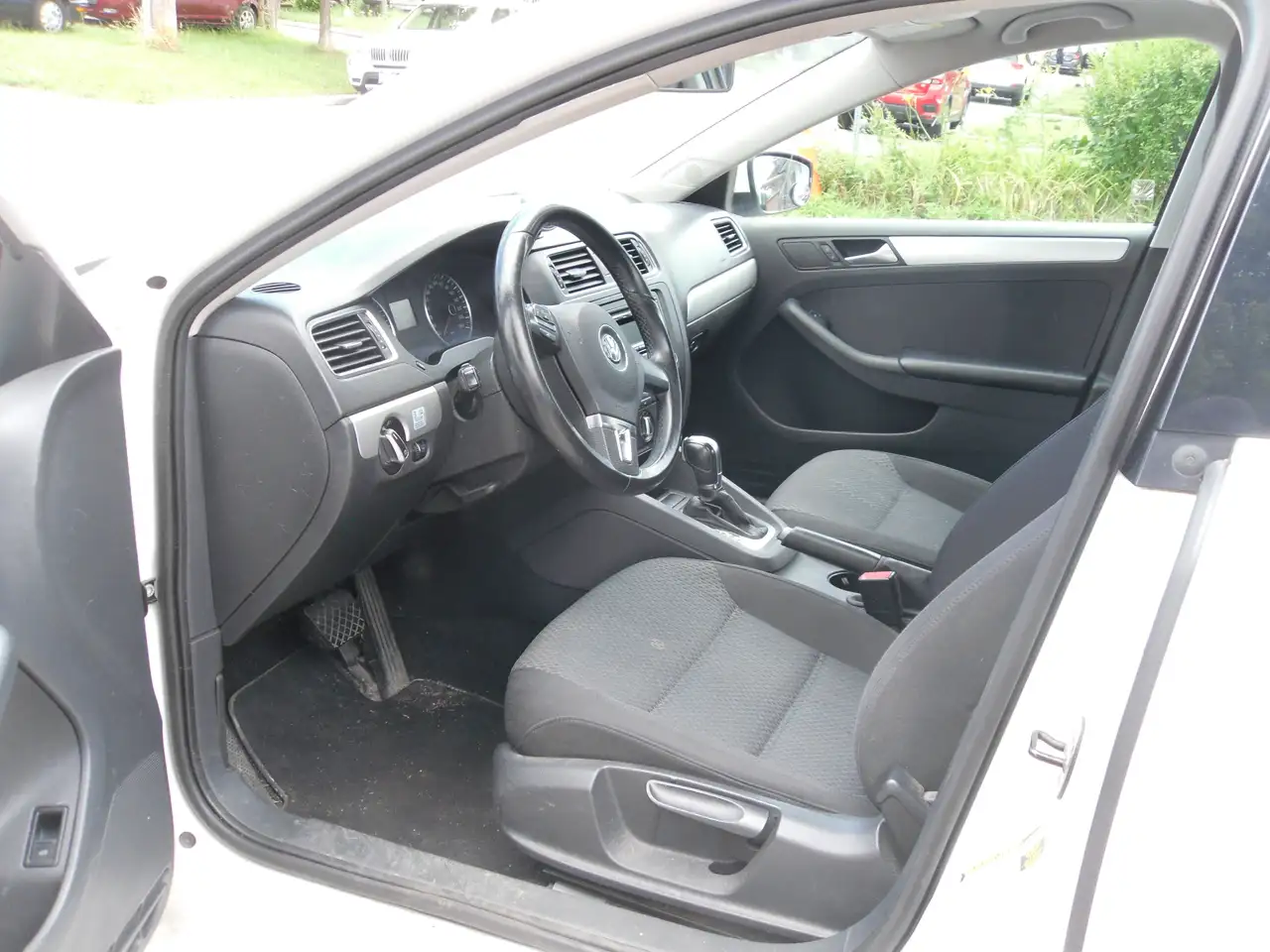 Volkswagen Jetta снимка Volkswagen Jetta