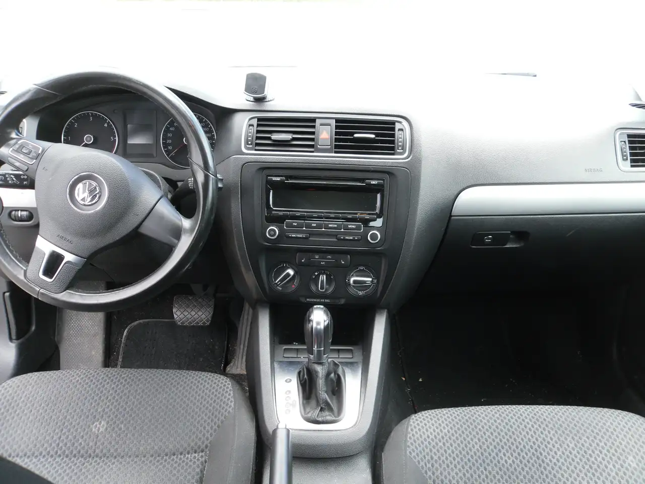 Volkswagen Jetta снимка Volkswagen Jetta
