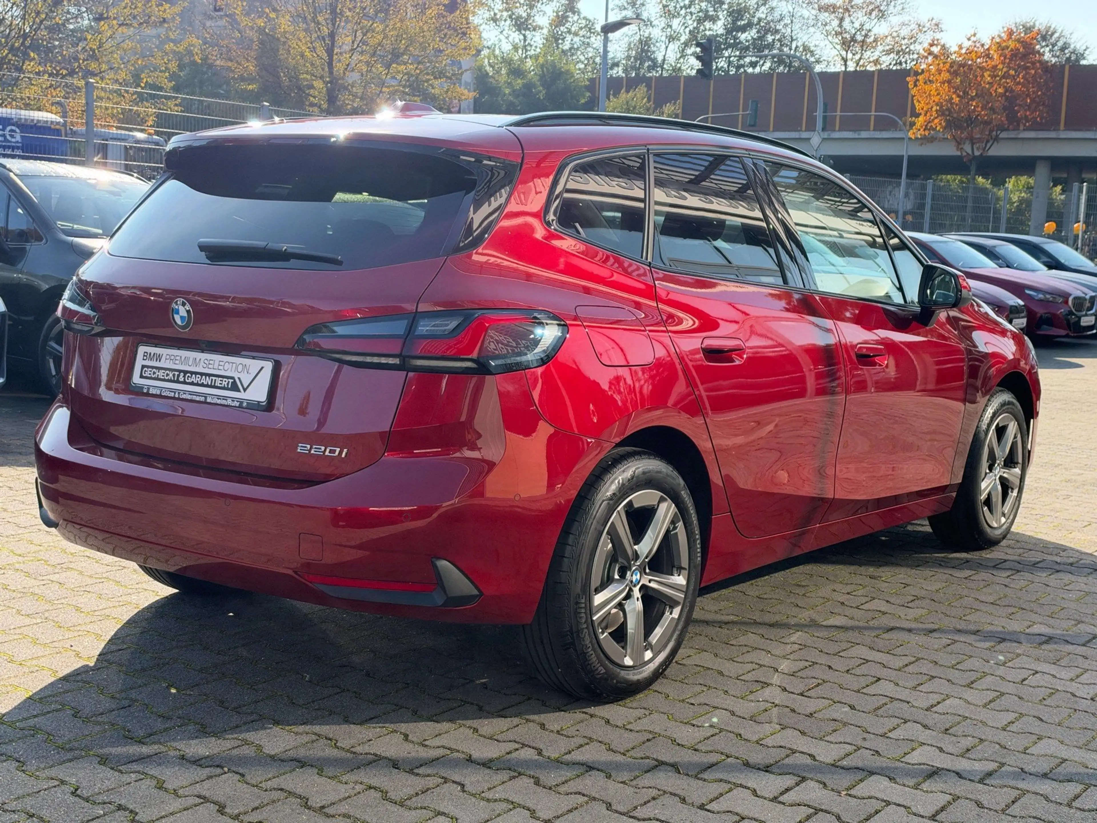 BMW 220 i Active Tourer //Panoramadach AHK — photo 2