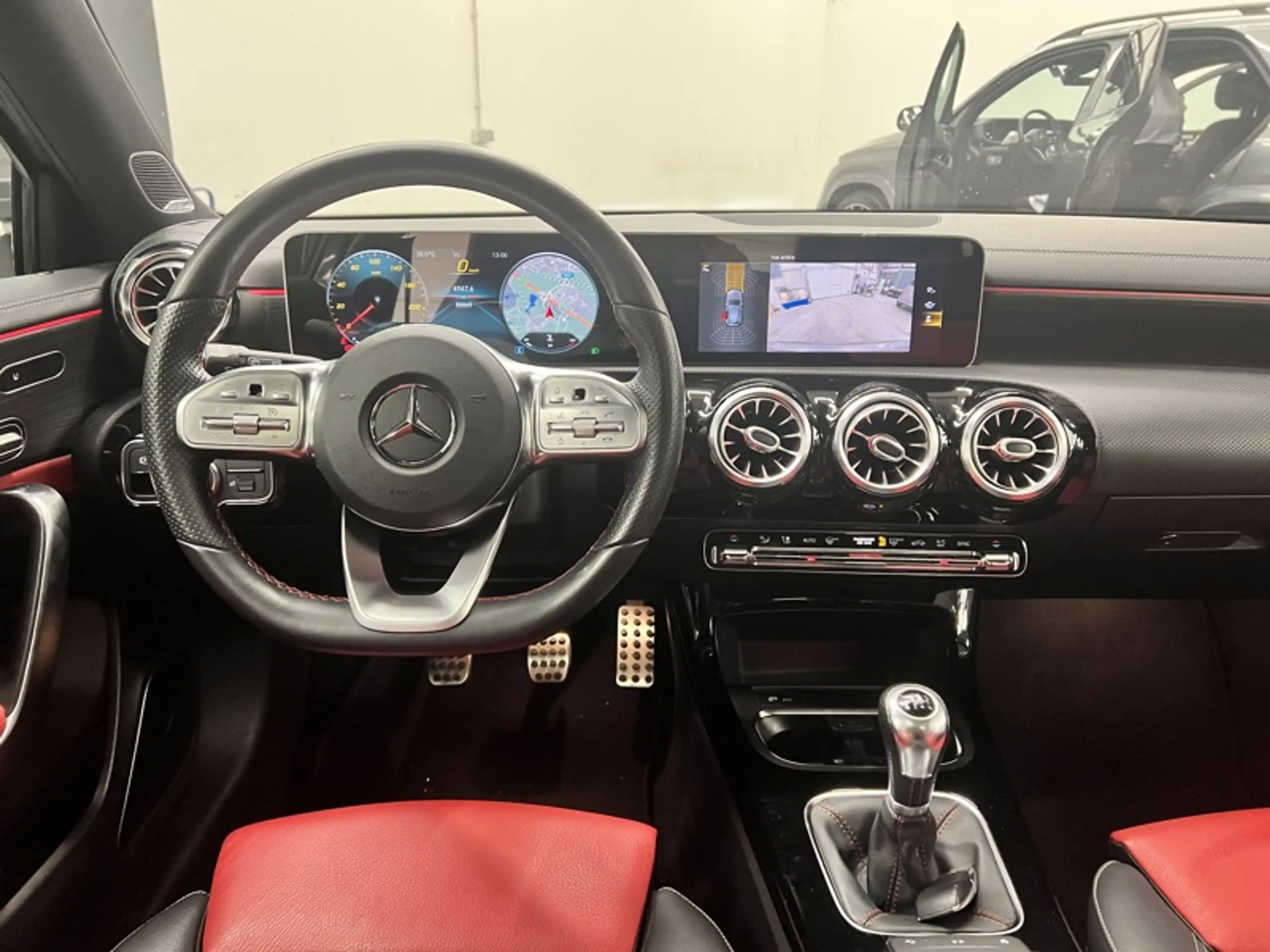 Mercedes-Benz A 200 AMG Line Pano Burmester — photo 8