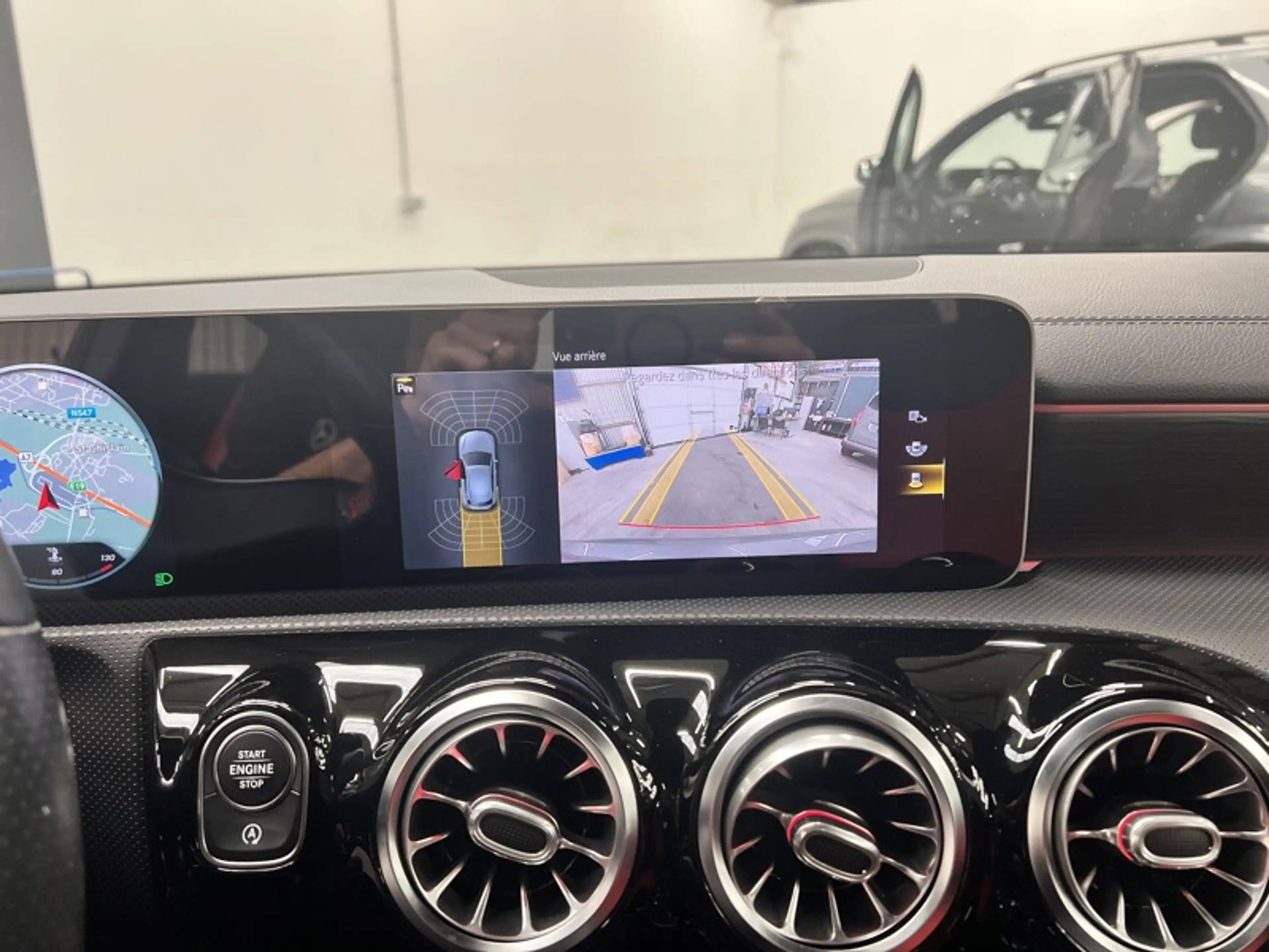 Mercedes-Benz A 200 AMG Line Pano Burmester — photo 14