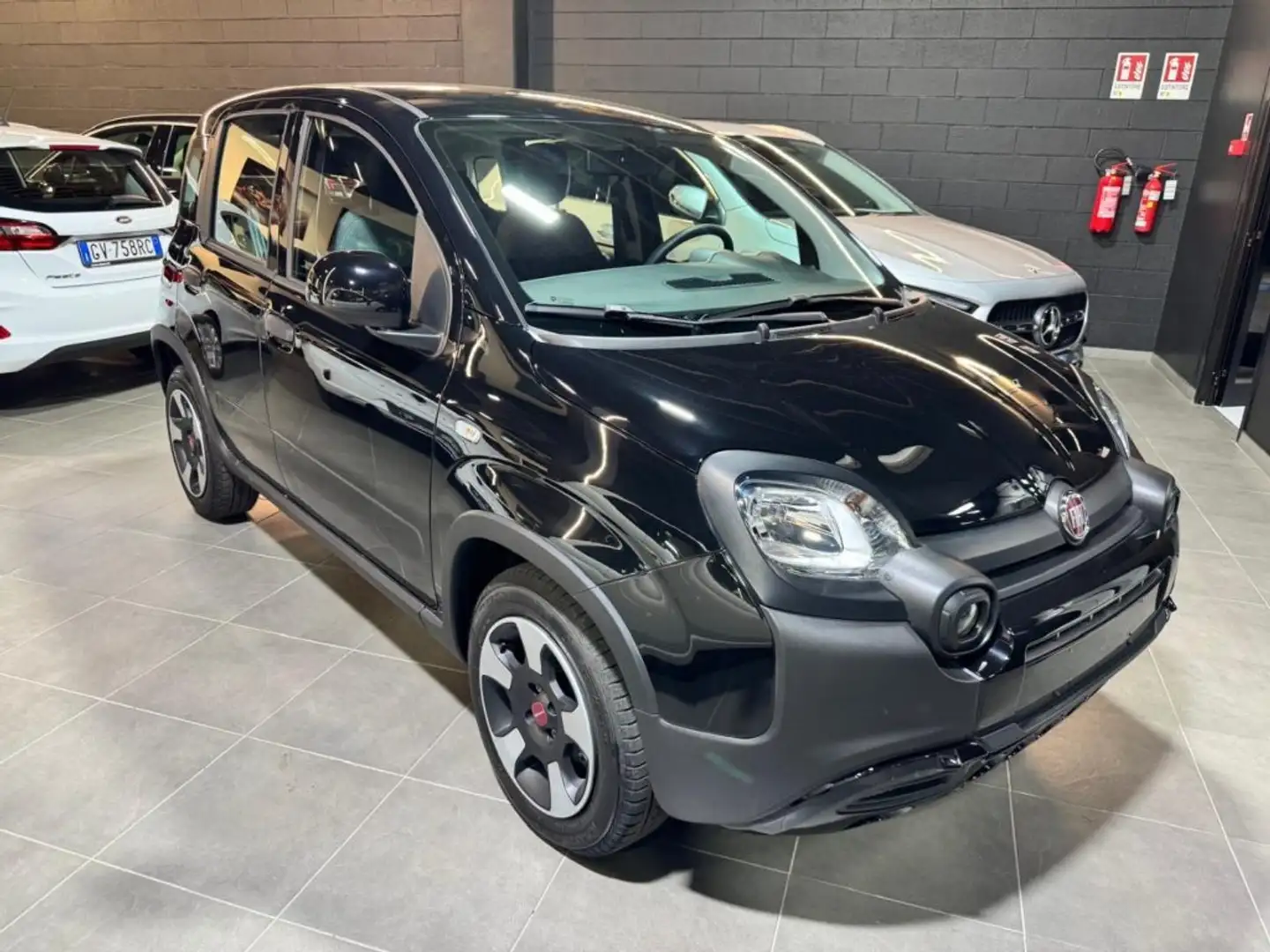 Fiat Panda Cross 1.0 FireFly S&S Hybrid City Cross Nero - 1